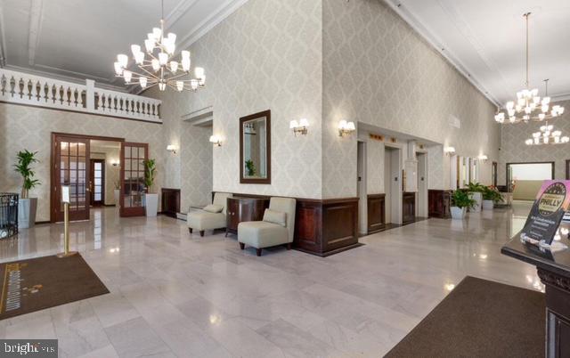 CENTER CITY - Residential