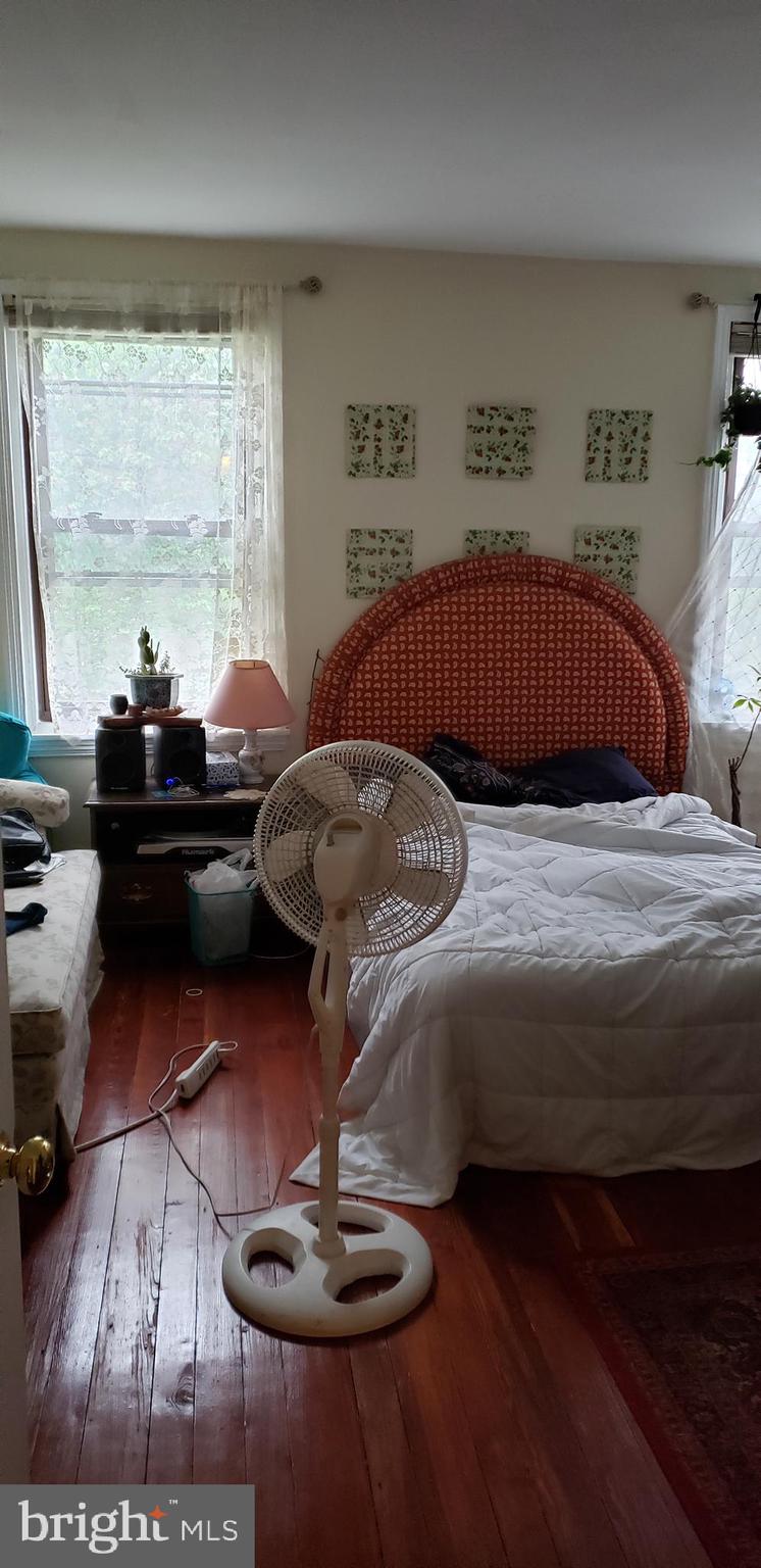 UNIVERSITY CITY - Residential Lease