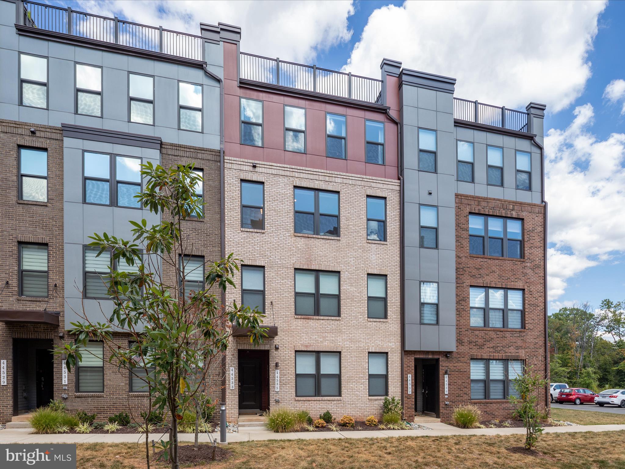 ASHBROOK PLACE - Residential