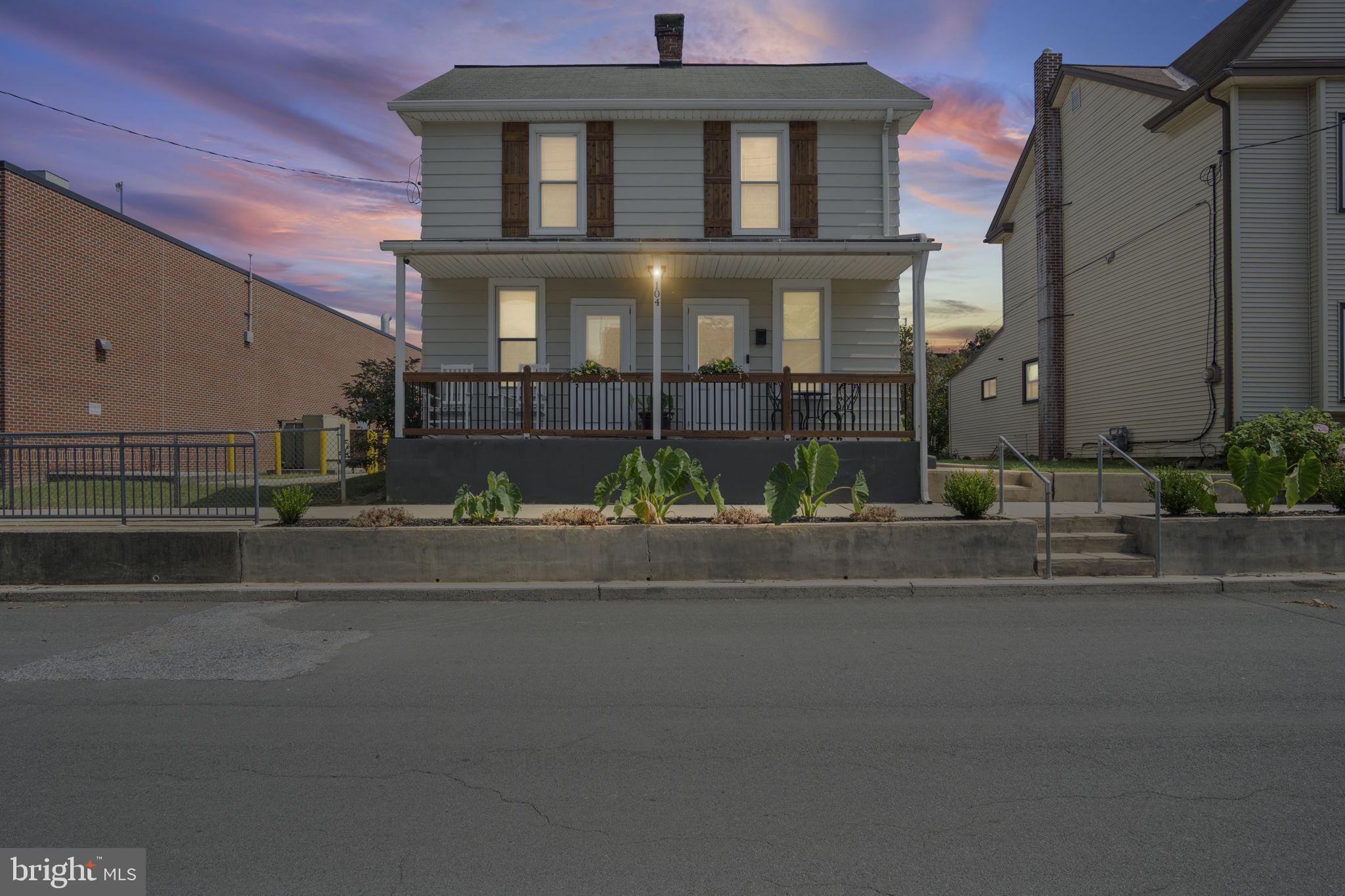 PALMYRA BOROUGH - Residential