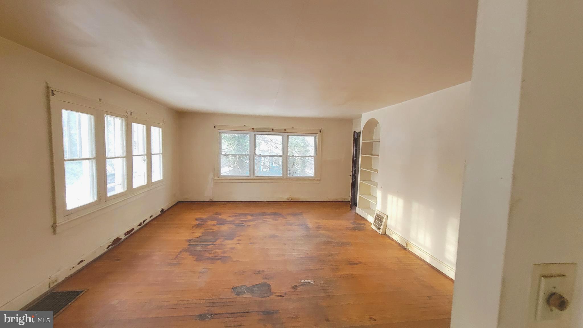 LAVALE GARDENS - Residential