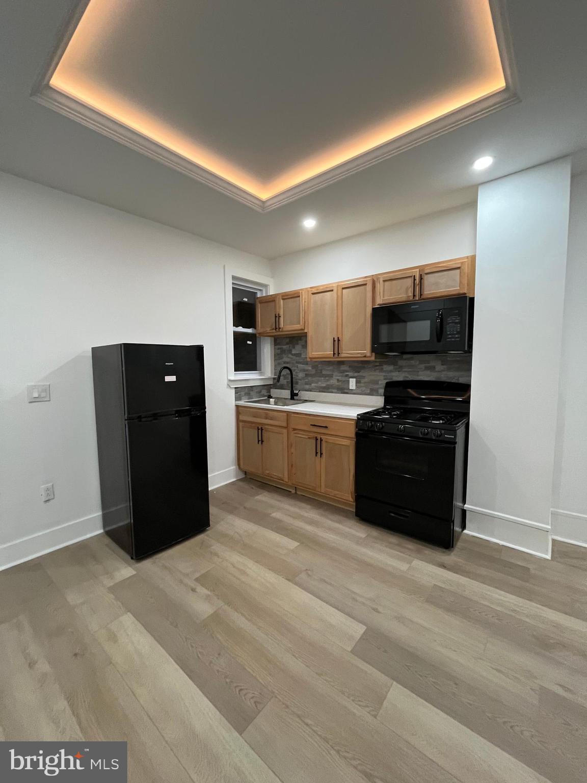 Multifamily with a current rental license for both units. Both units were renovated in 2025. All brand new appliances. The second-floor unit is a 2-bedroom and is rented through PHA for $1462/month. The first-floor unit is also a 2-bedroom and will likely rent for $1450+ as well. The buyer could live in the first-floor unit and have the PHA pay the mortgage.
The likely annual rent income is about $36,000, and annual expenses, including tax, insurance, trash, and water, are about $6,000. For a cash buyer, the net income could be as much as $30,000/year. Do your due diligence.