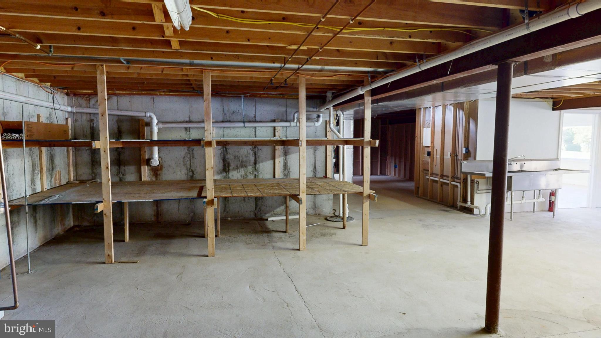 NONE AVAILABLE - Commercial Lease