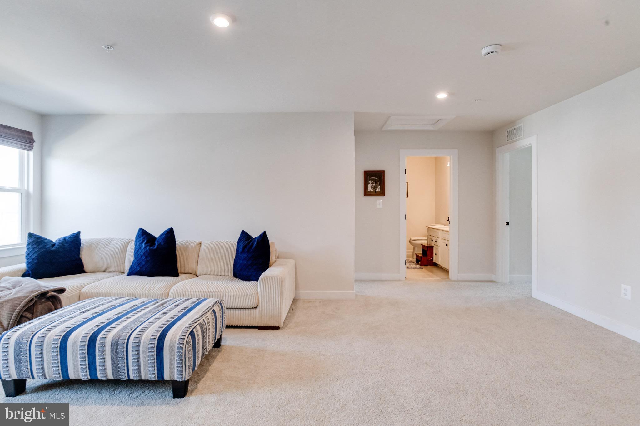 GILBERT MEADOWS - Residential