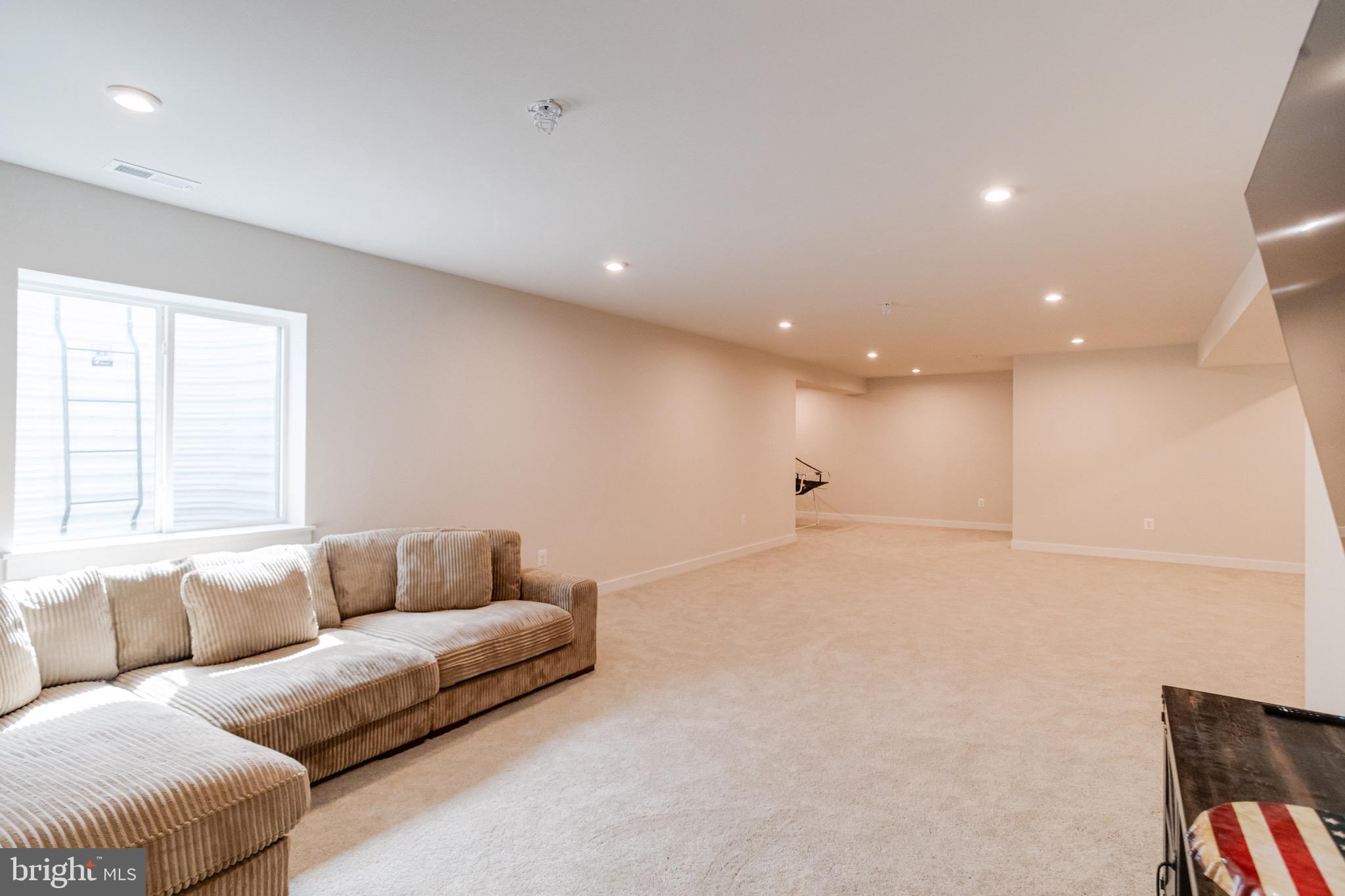 GILBERT MEADOWS - Residential