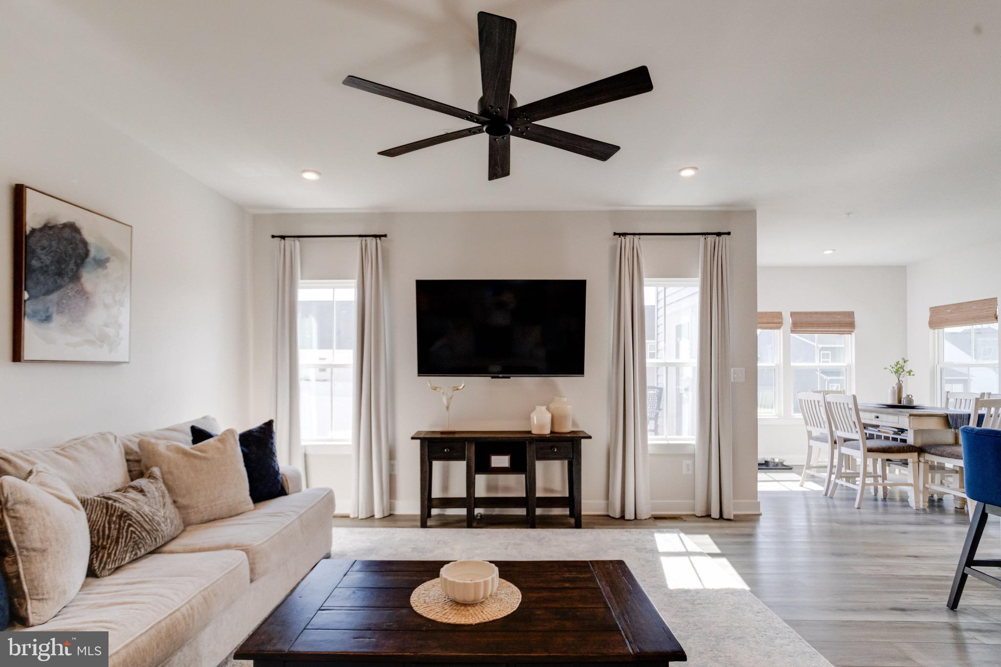 GILBERT MEADOWS - Residential