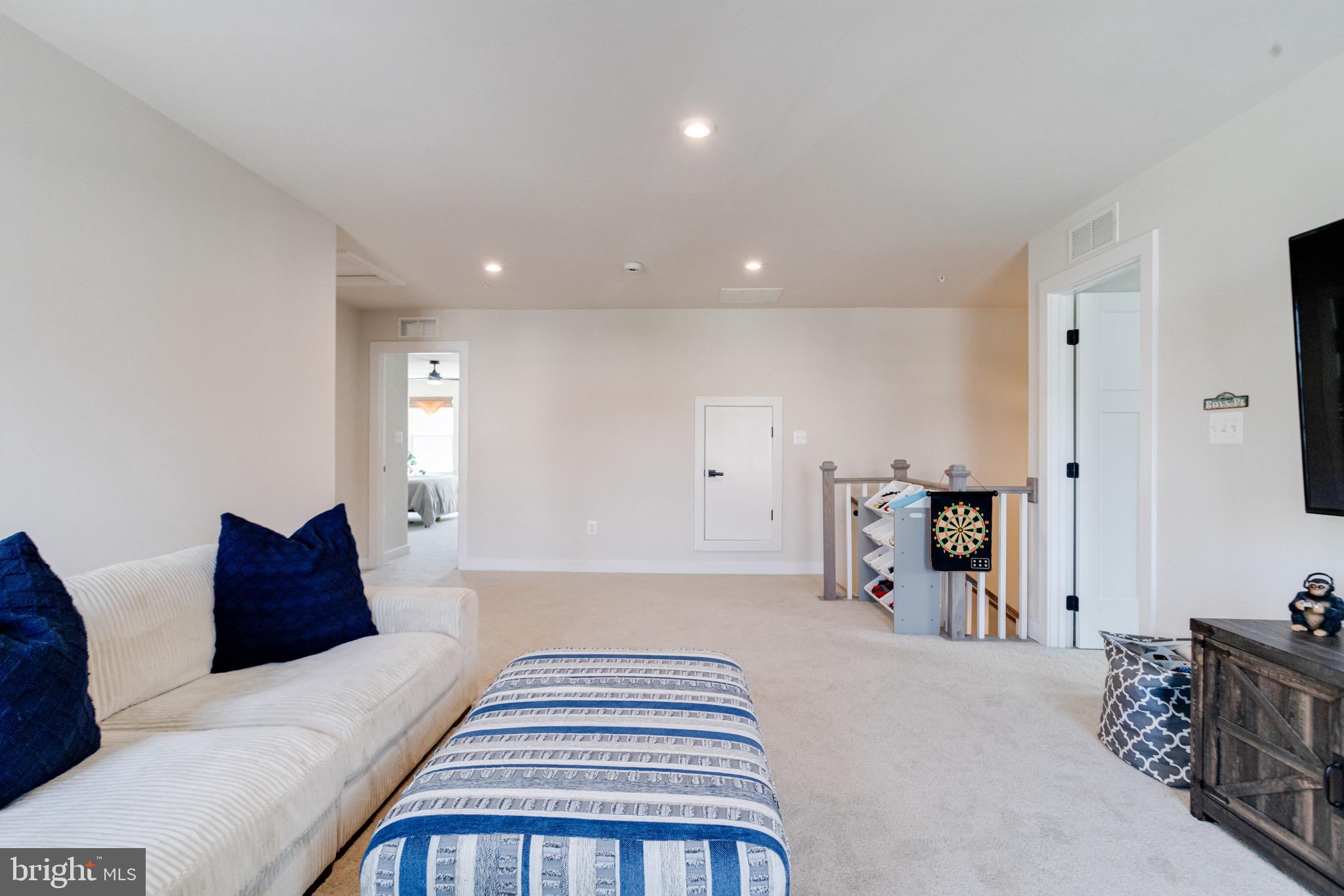 GILBERT MEADOWS - Residential