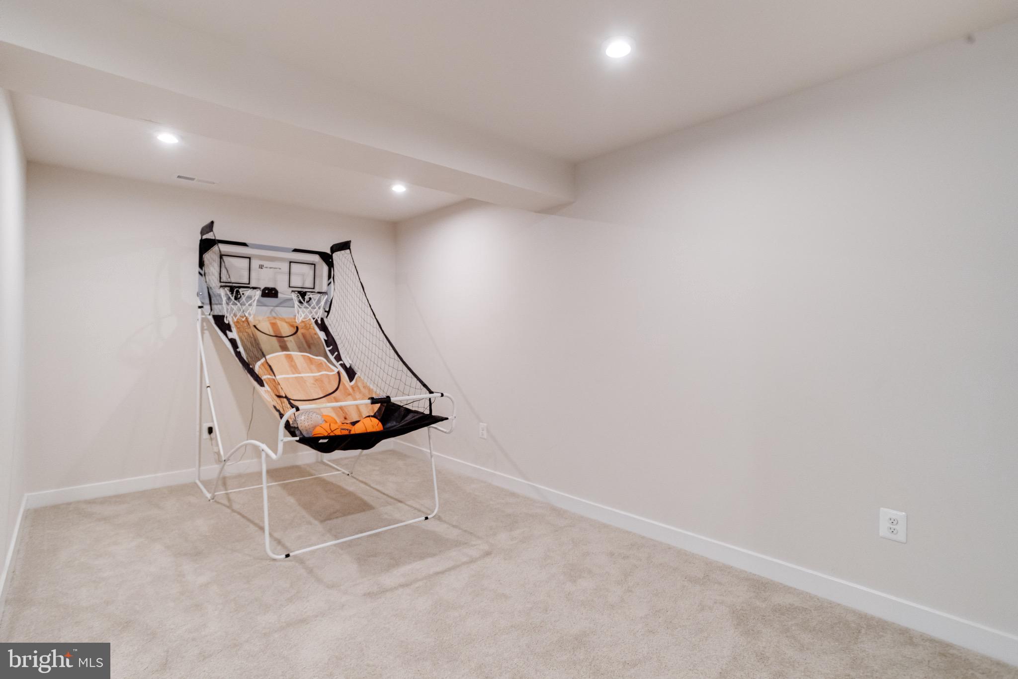 GILBERT MEADOWS - Residential