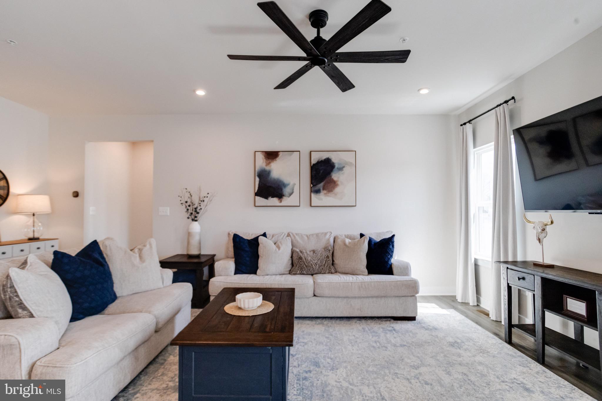 GILBERT MEADOWS - Residential