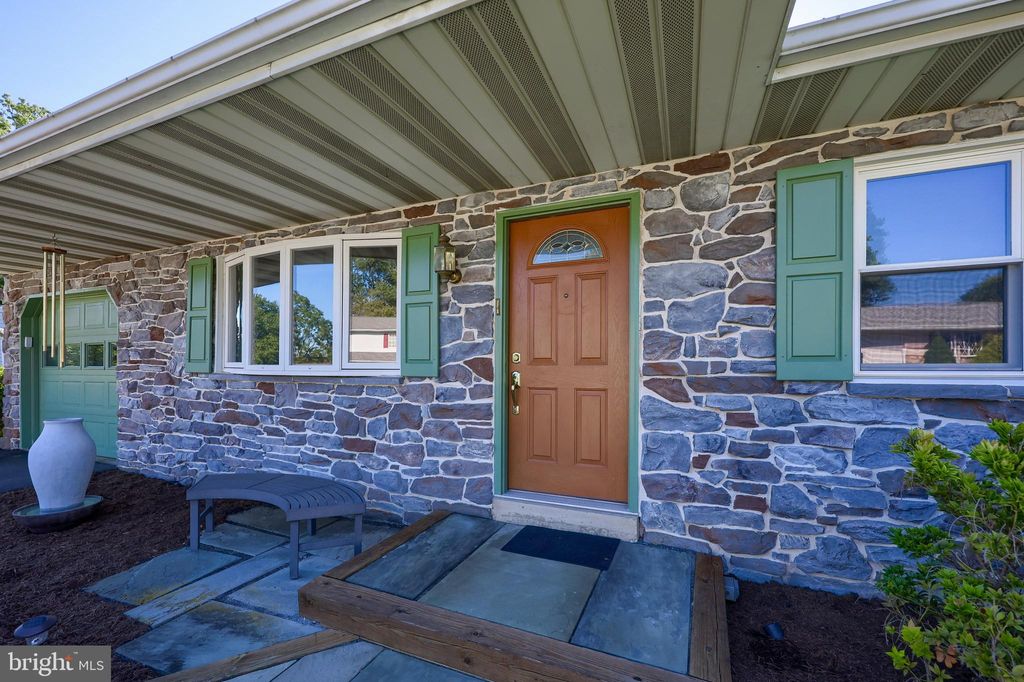 Photo of 207 Brookline Road, LANCASTER, PA 17603 (MLS # PALA2075398)