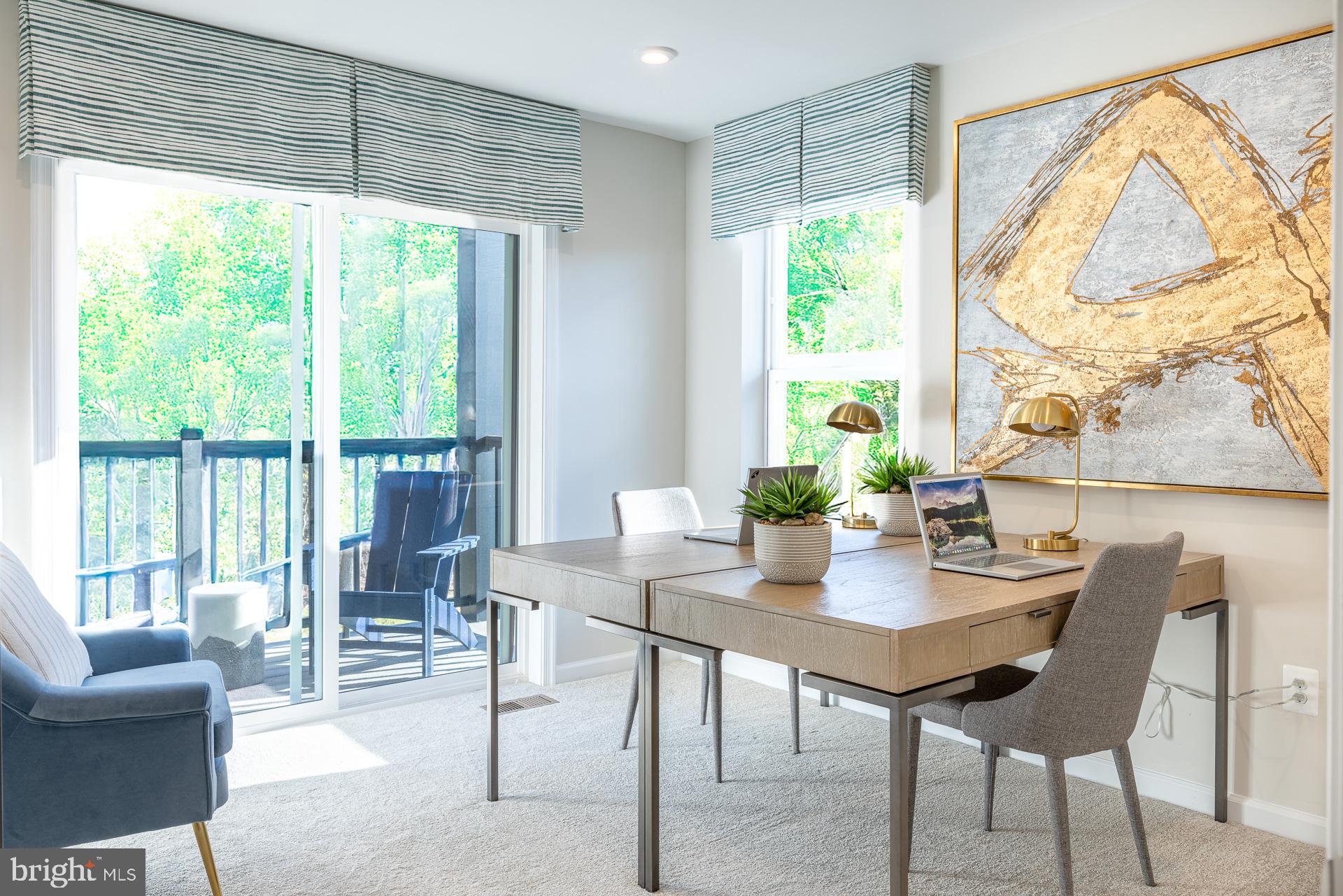 PADDOCK POINTE - Residential