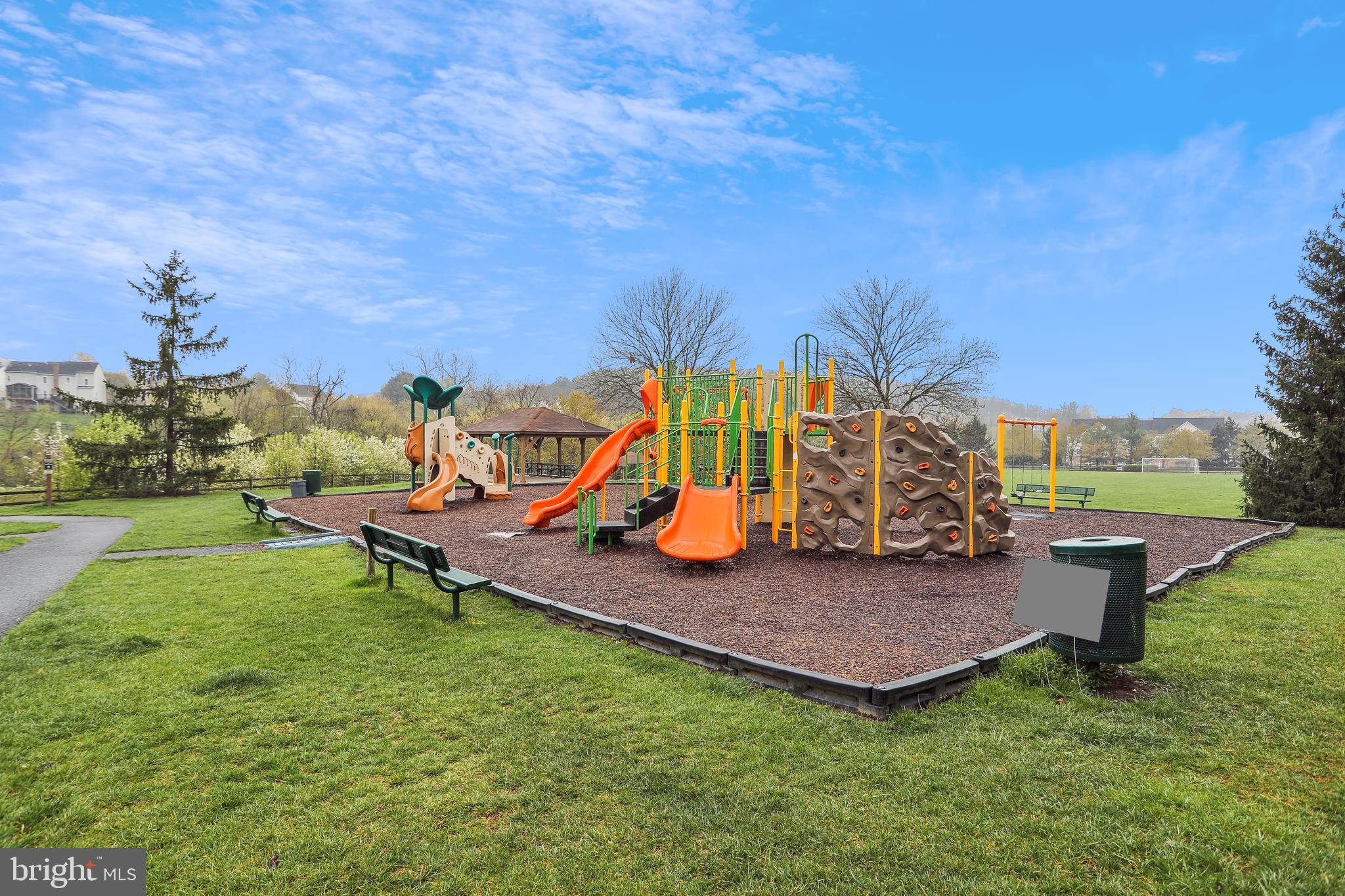 SPRING RIDGE - Residential