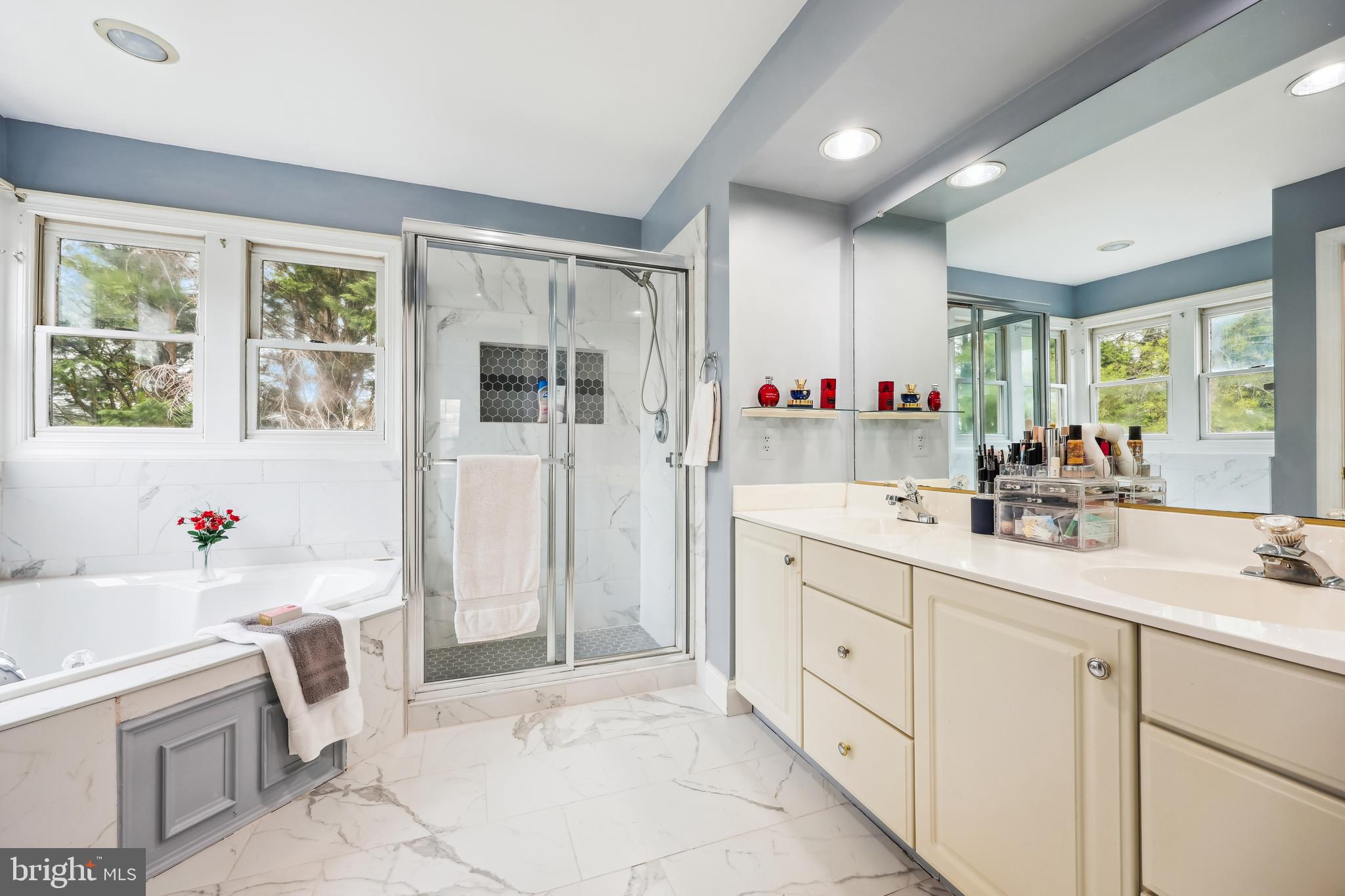 SPRING RIDGE - Residential