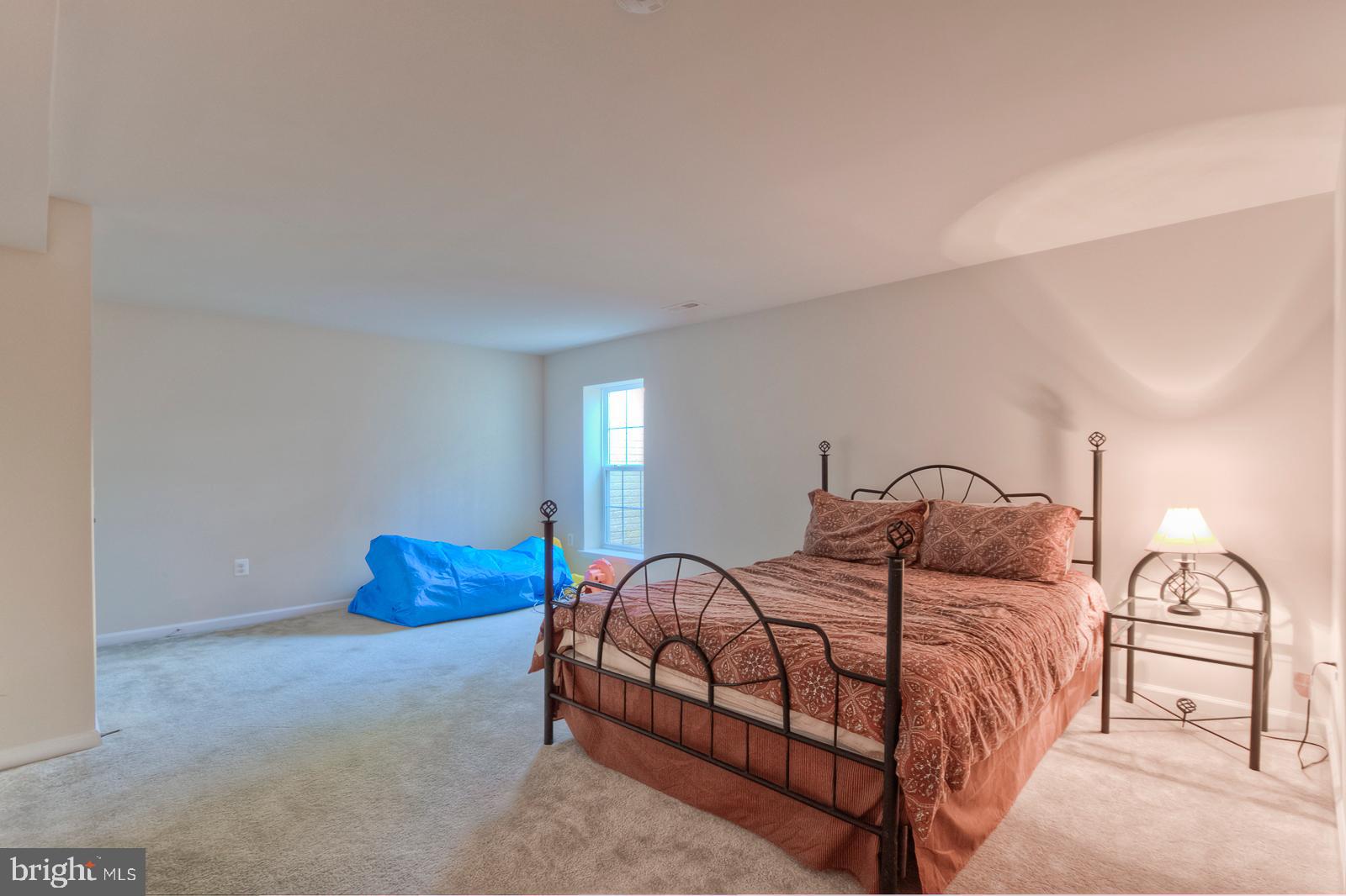 STAFFORD LAKES VILLAGE - Residential Lease