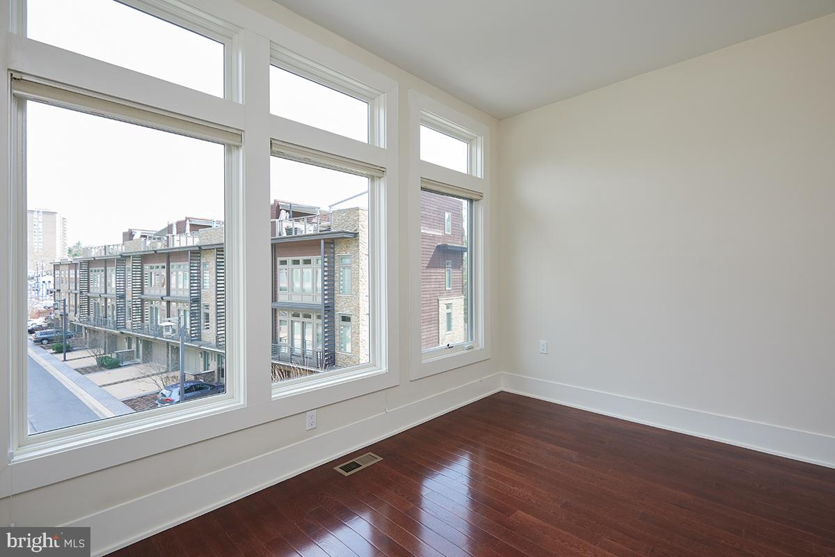 LITTLE FALLS PLACE - Residential