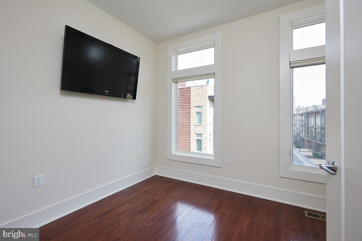 LITTLE FALLS PLACE - Residential