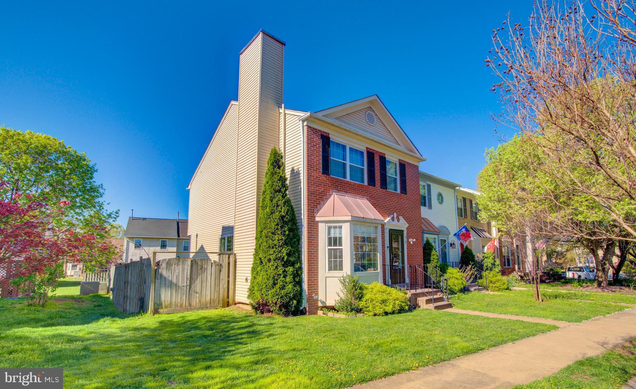 POTOMAC CROSSING - Residential