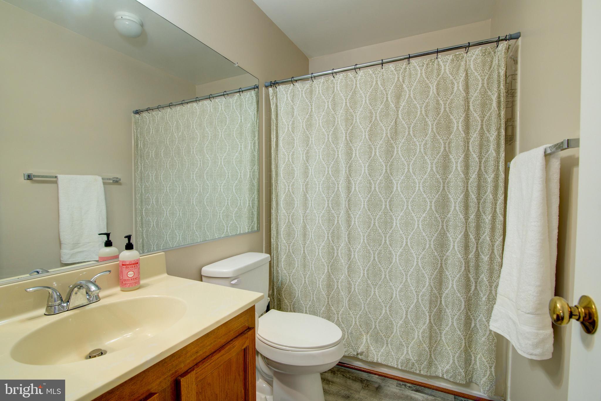 POTOMAC CROSSING - Residential