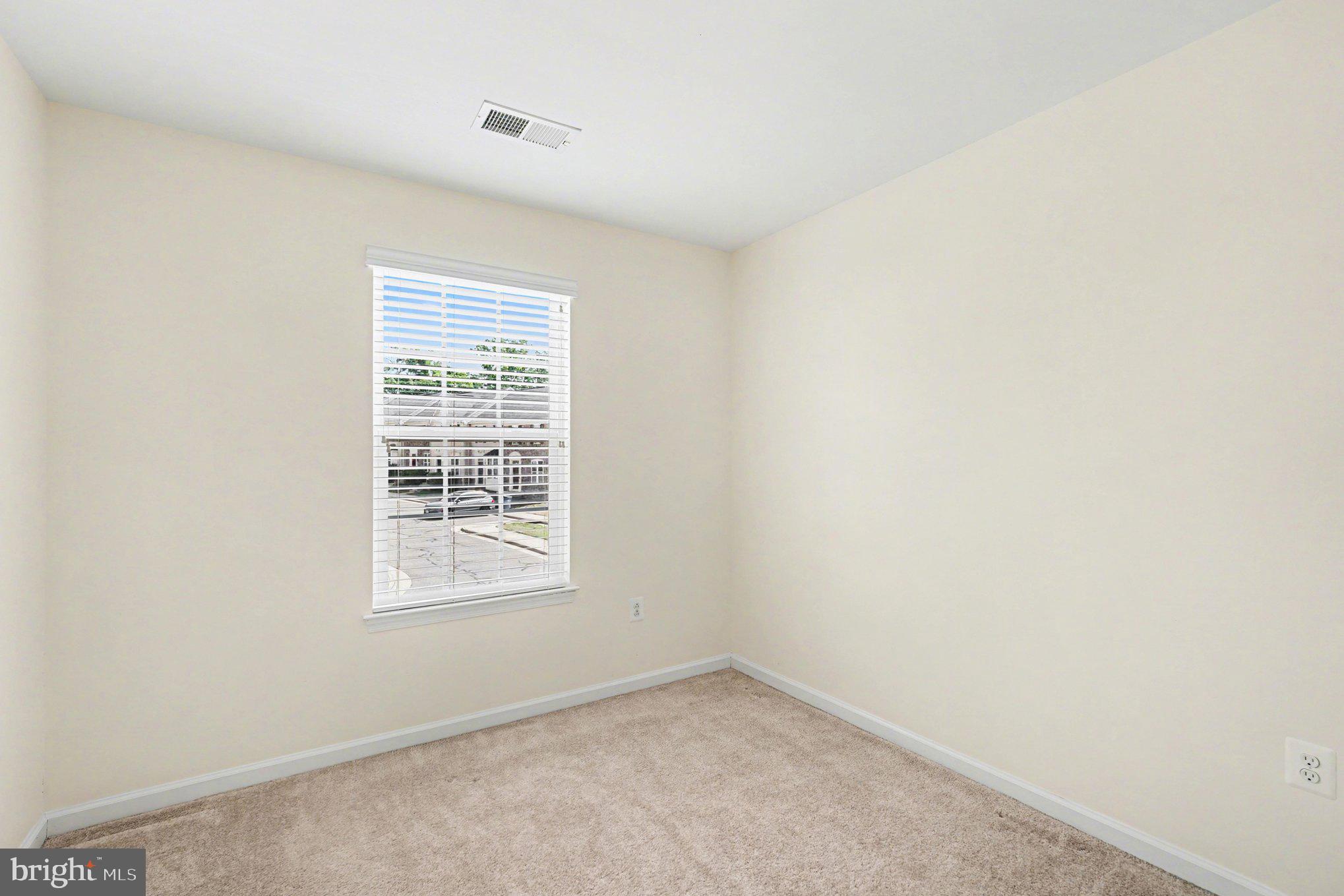 LAFAYETTE CROSSING - Residential