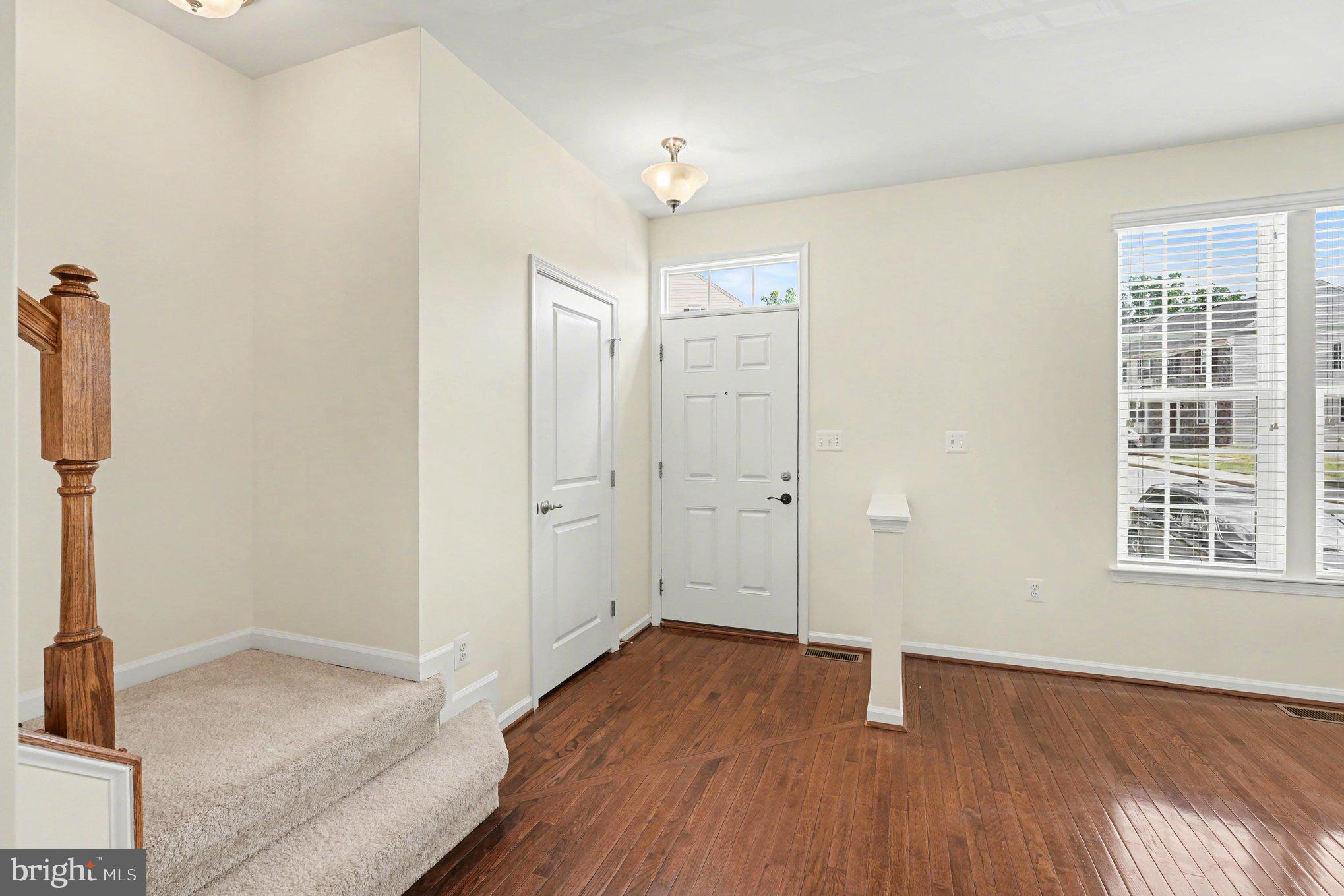 LAFAYETTE CROSSING - Residential