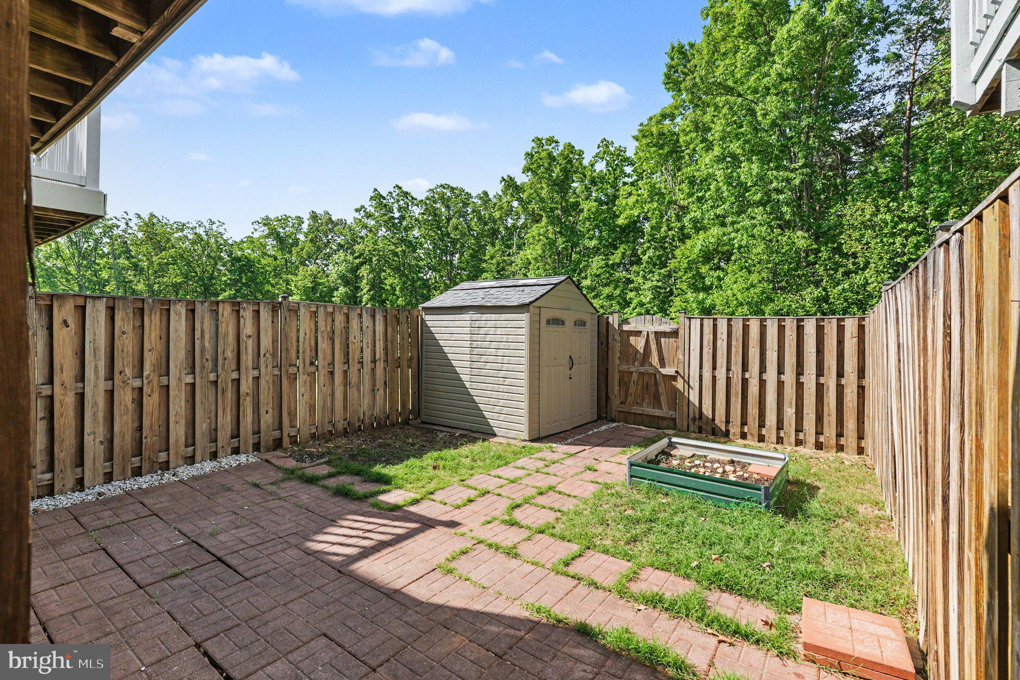 LAFAYETTE CROSSING - Residential