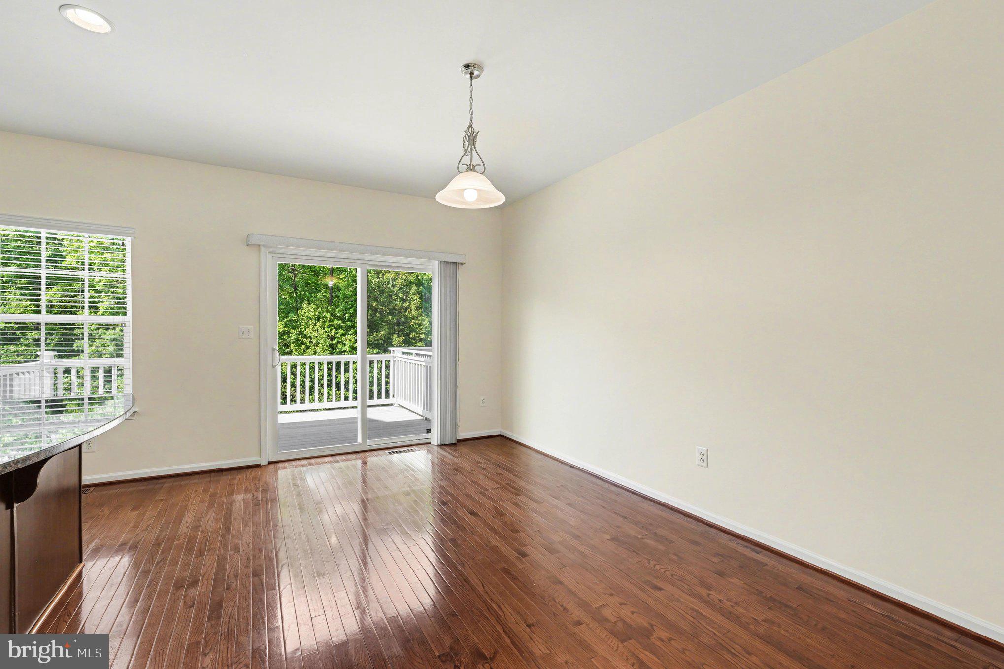 LAFAYETTE CROSSING - Residential