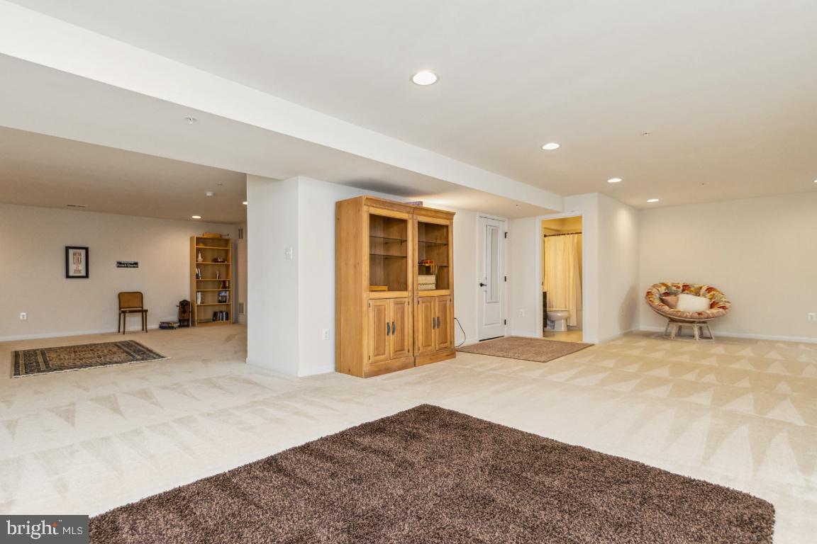 CABIN BRANCH - Residential