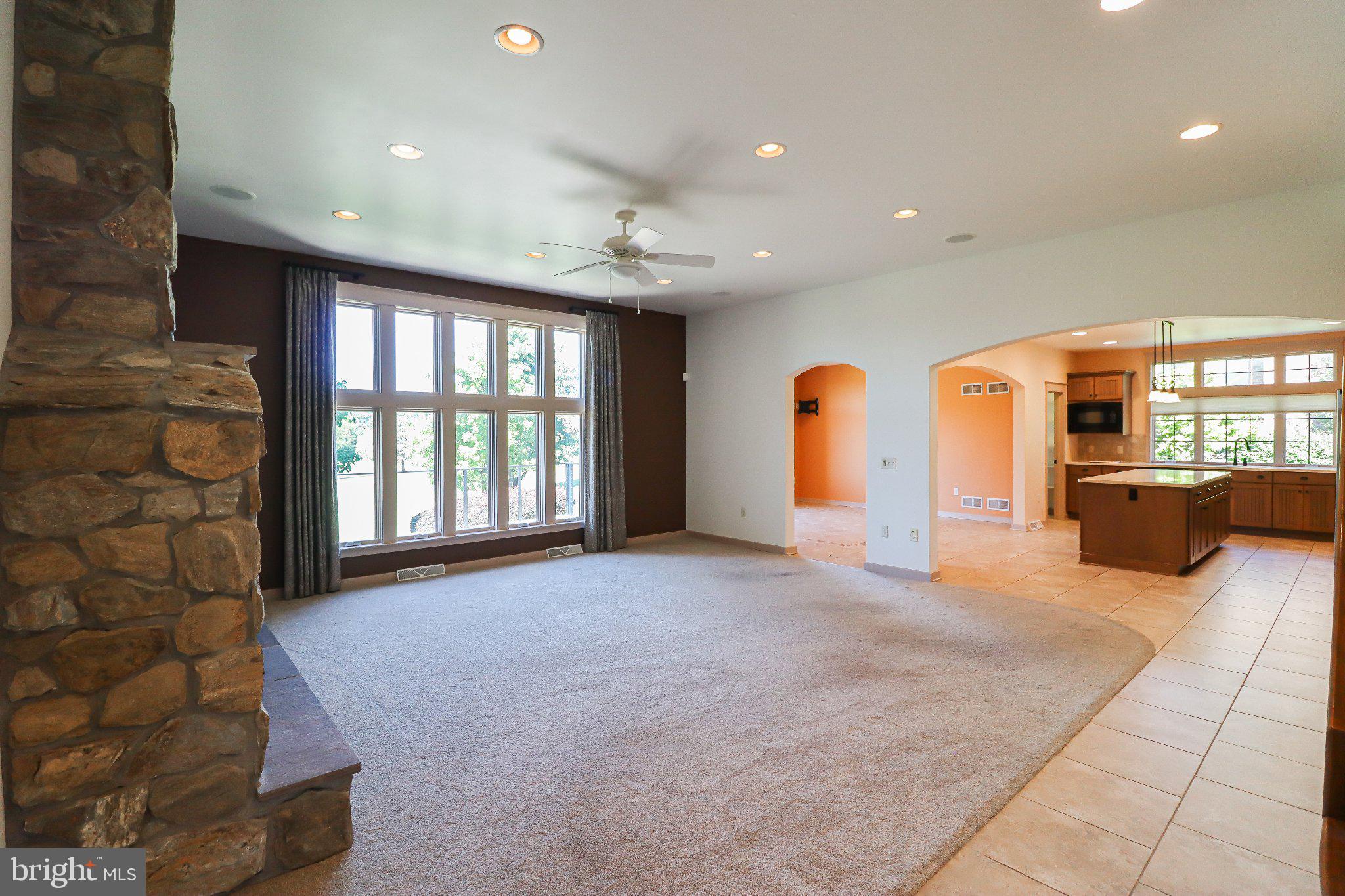 832 HERITAGE HILLS DRIVE