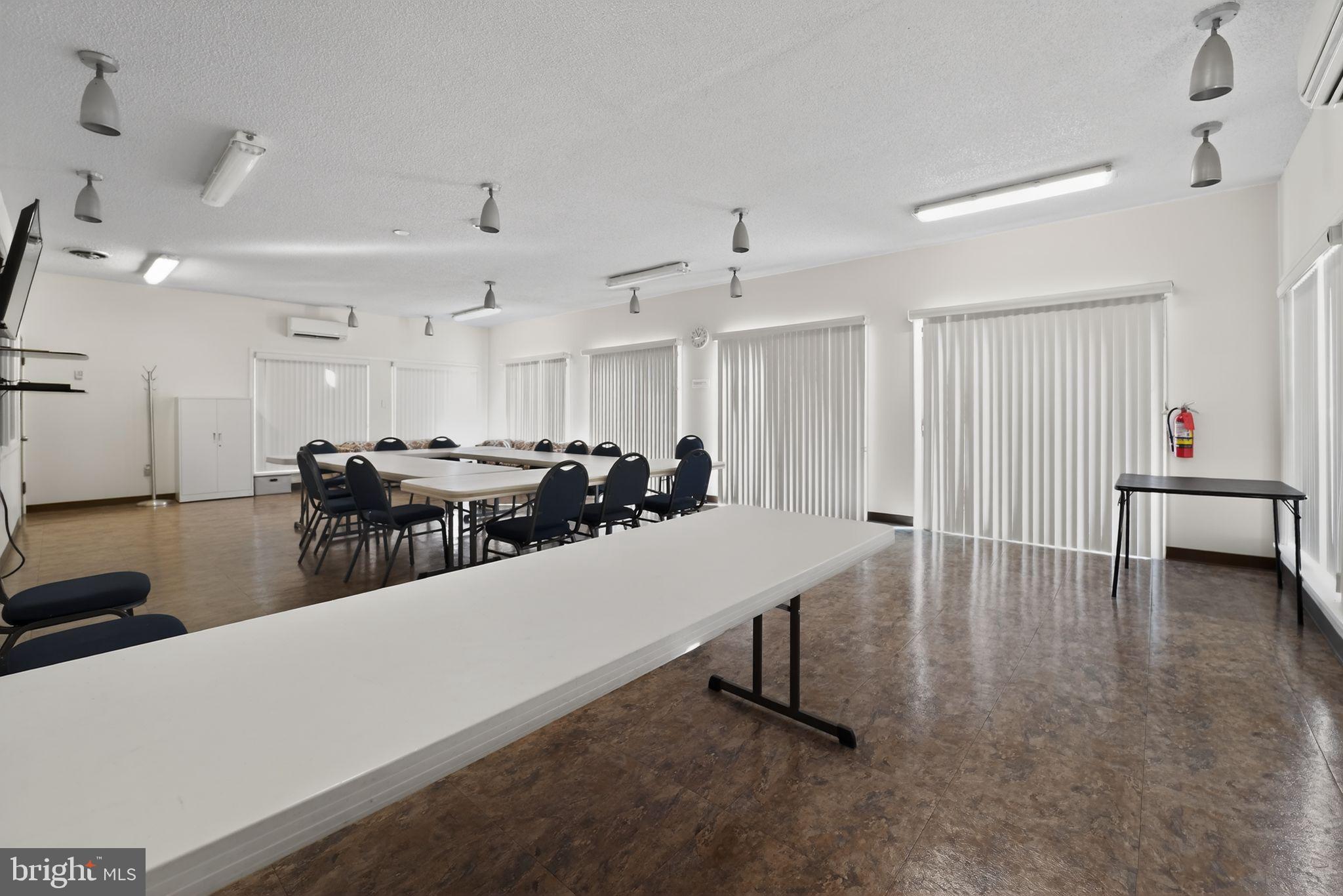 CRESTWOOD VILLAGE - Residential