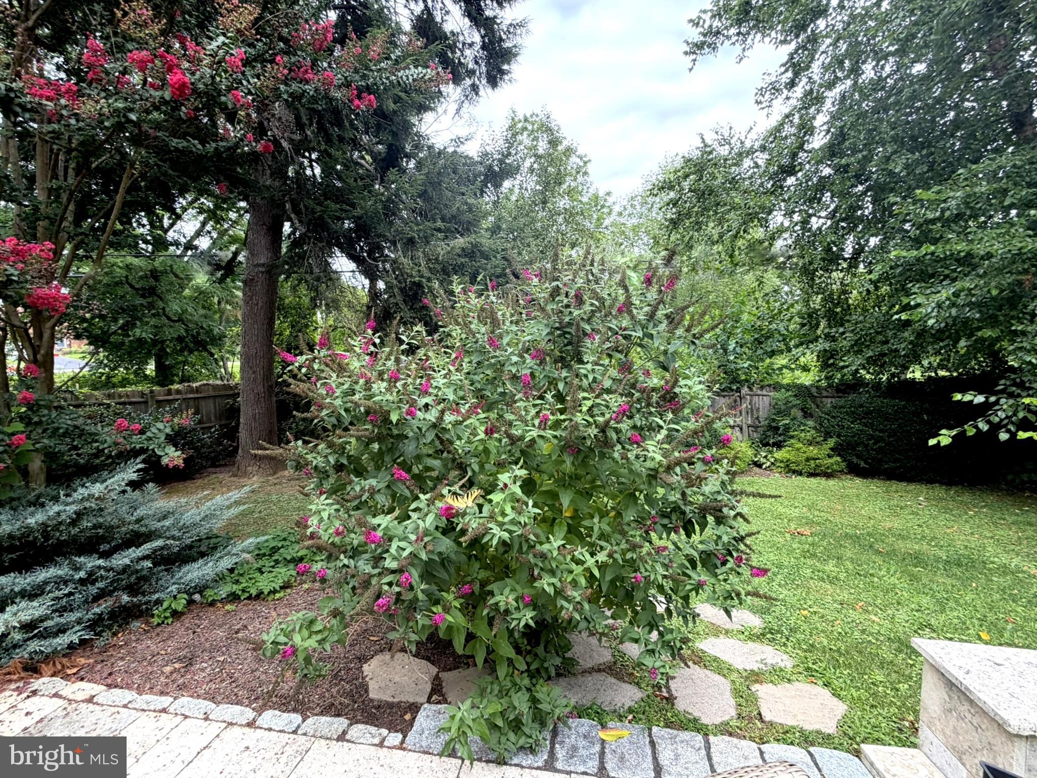 1338 GARDEN ROAD