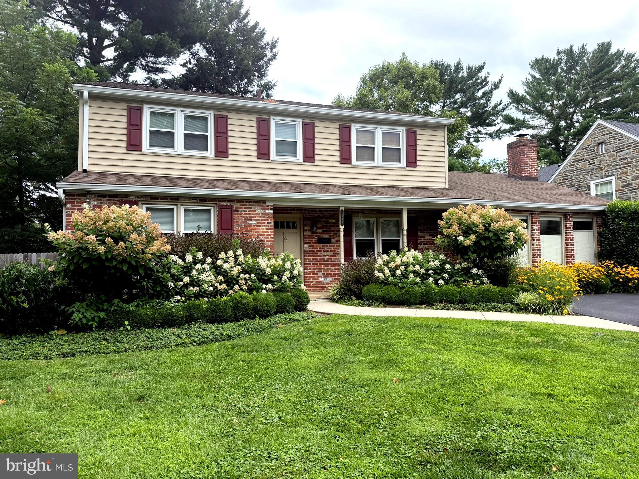 1338 GARDEN ROAD