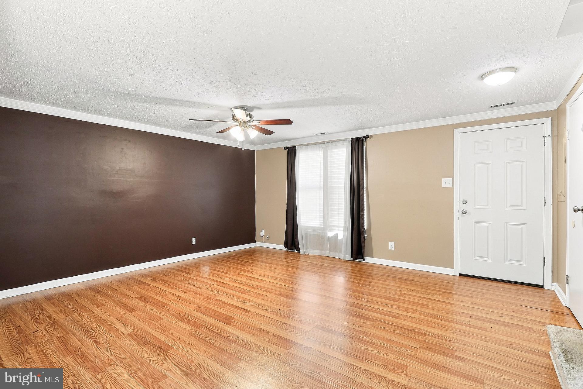21 WATERVIEW COURT