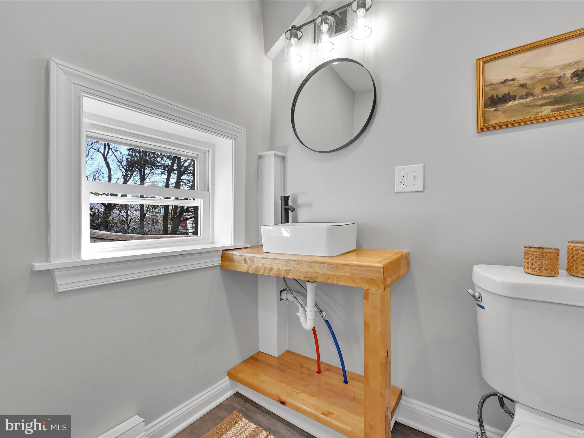 CHESTNUT HILL - Residential