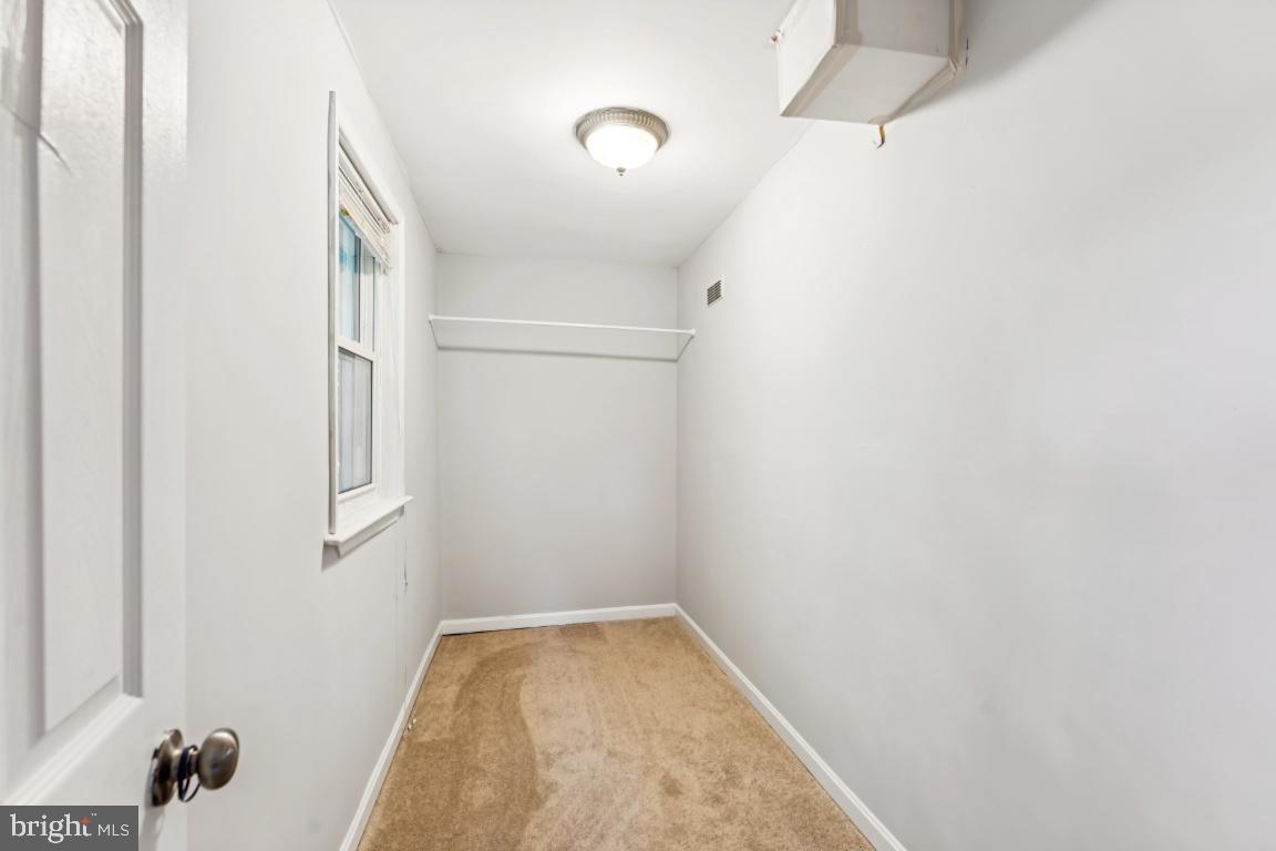 FRIENDLY FARMS - Residential