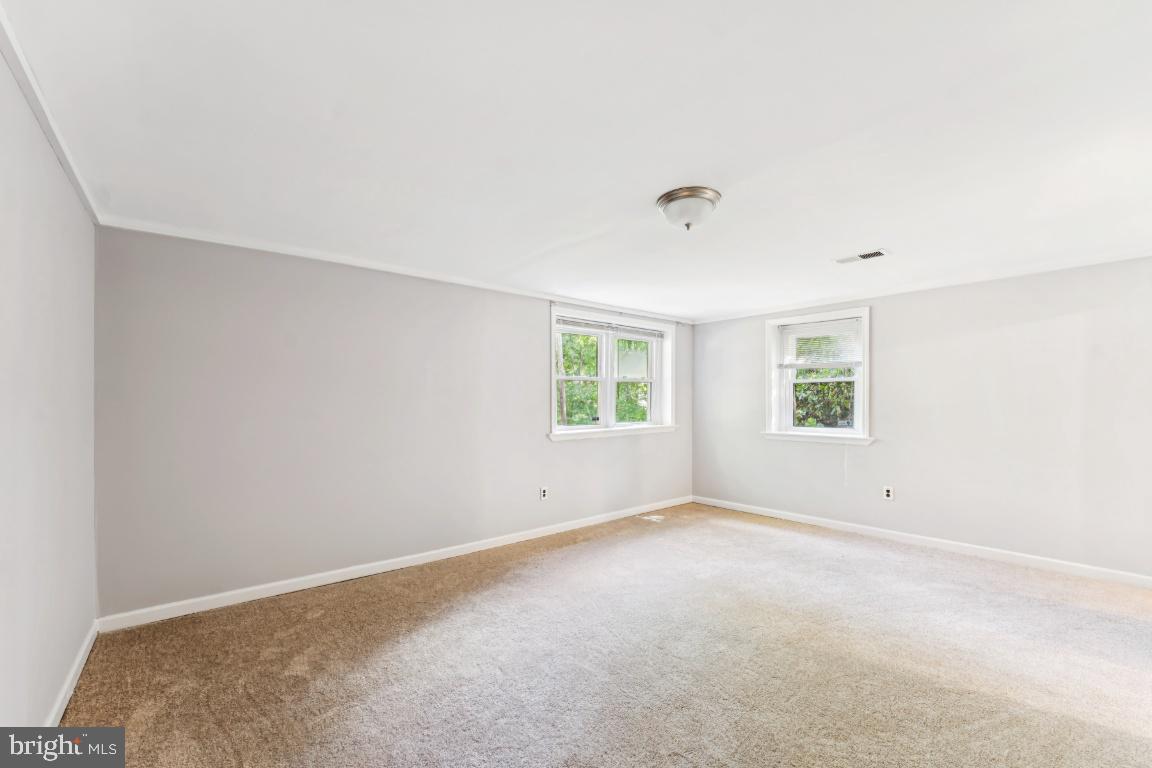 FRIENDLY FARMS - Residential