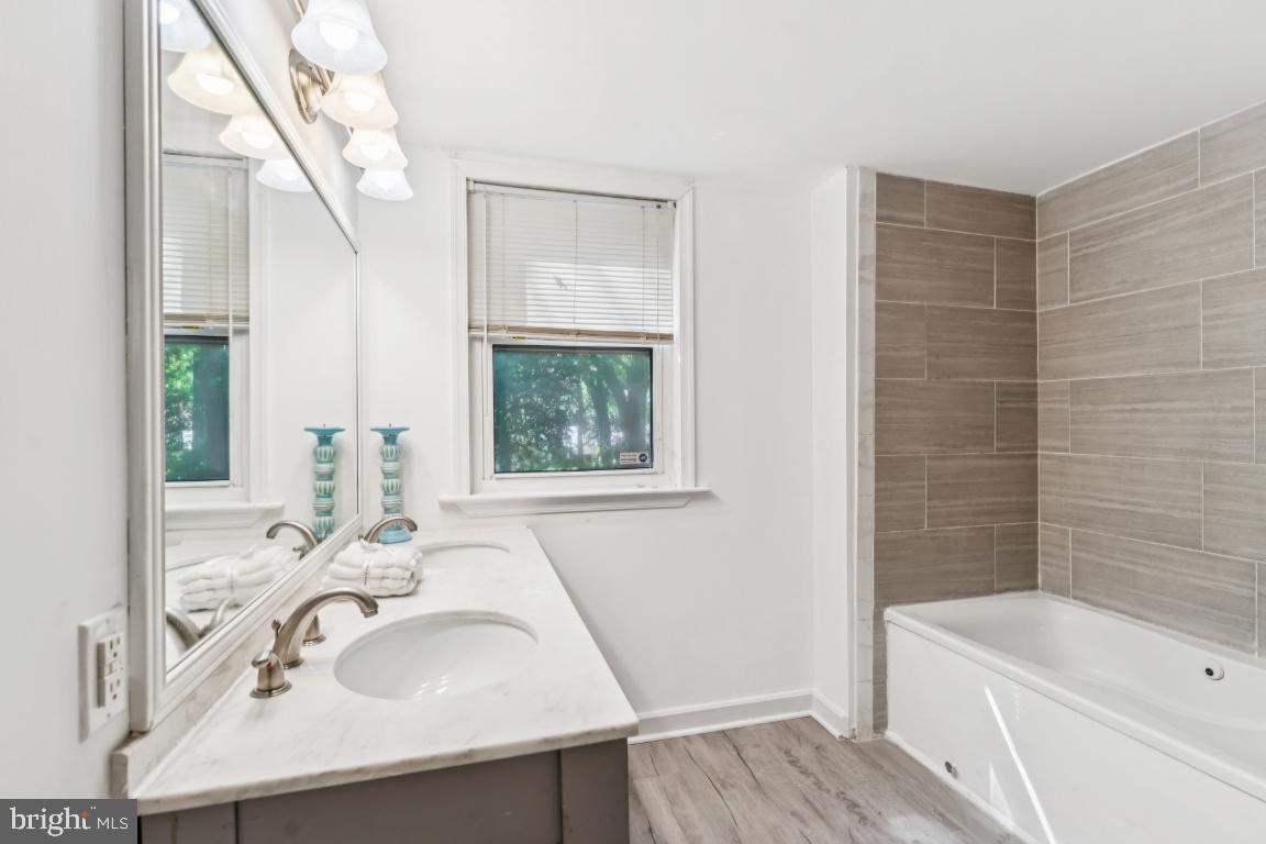 FRIENDLY FARMS - Residential