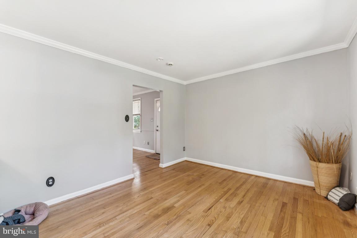 FRIENDLY FARMS - Residential