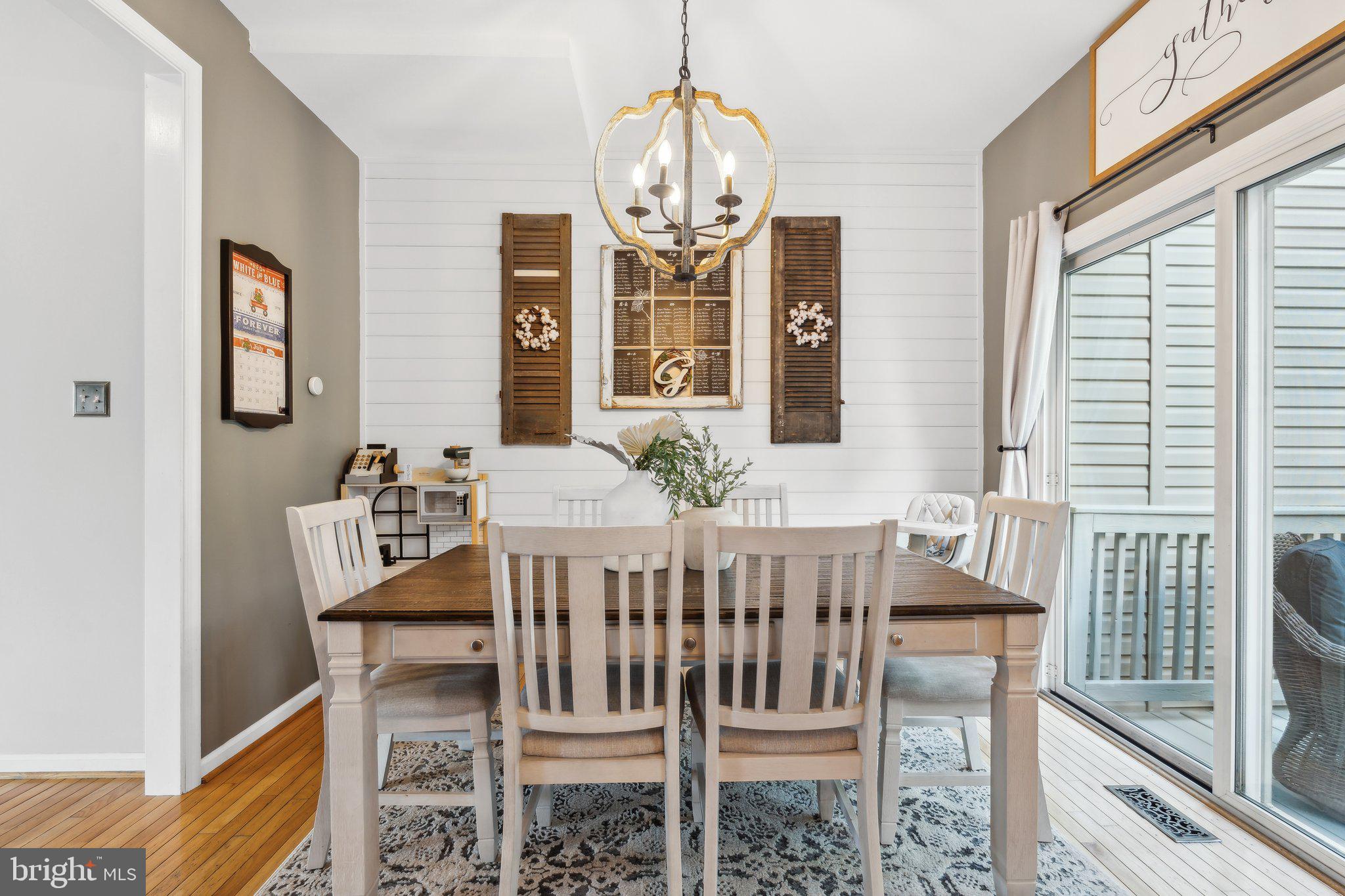 WALNUT RIDGE - Residential