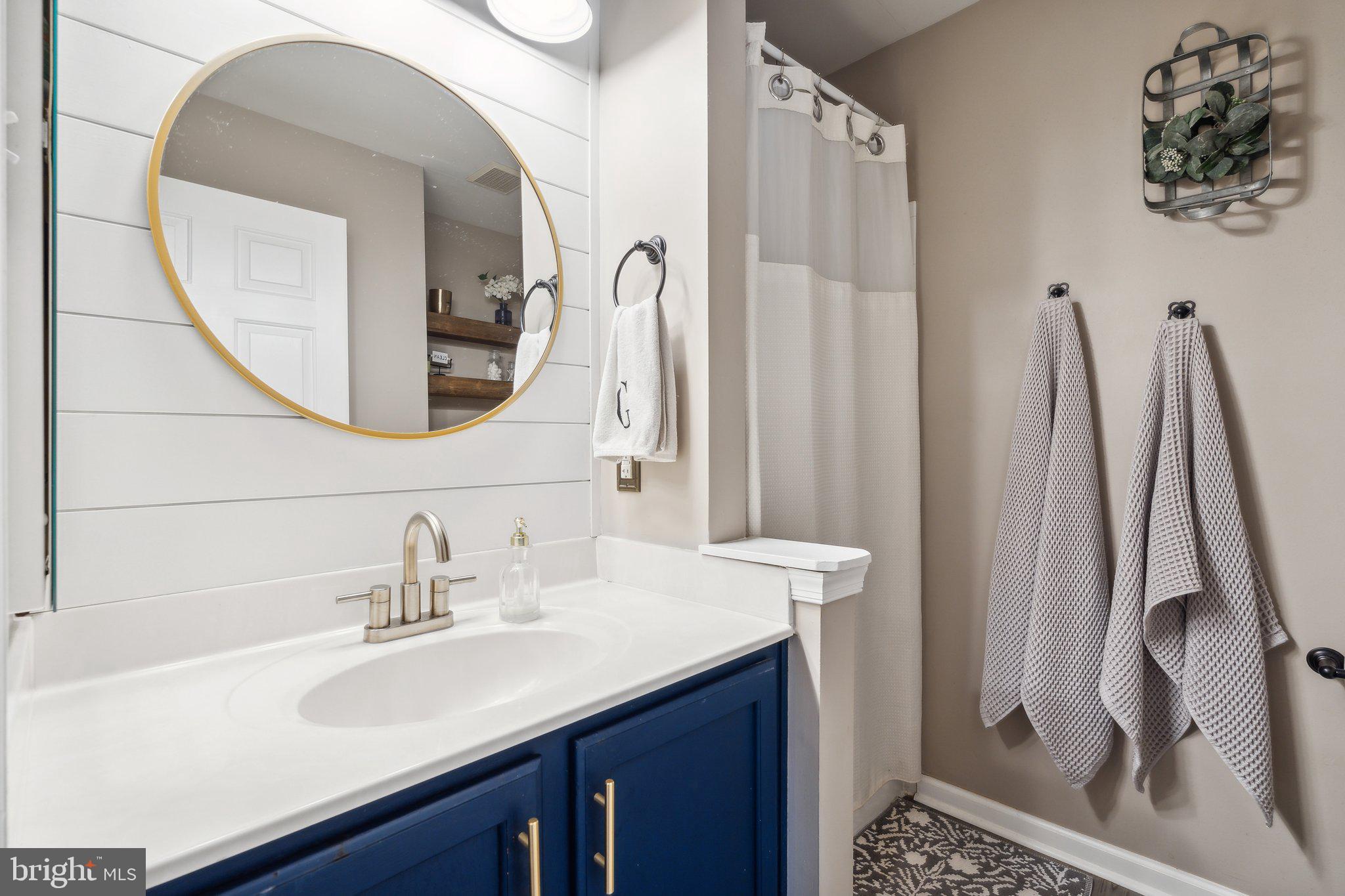 WALNUT RIDGE - Residential