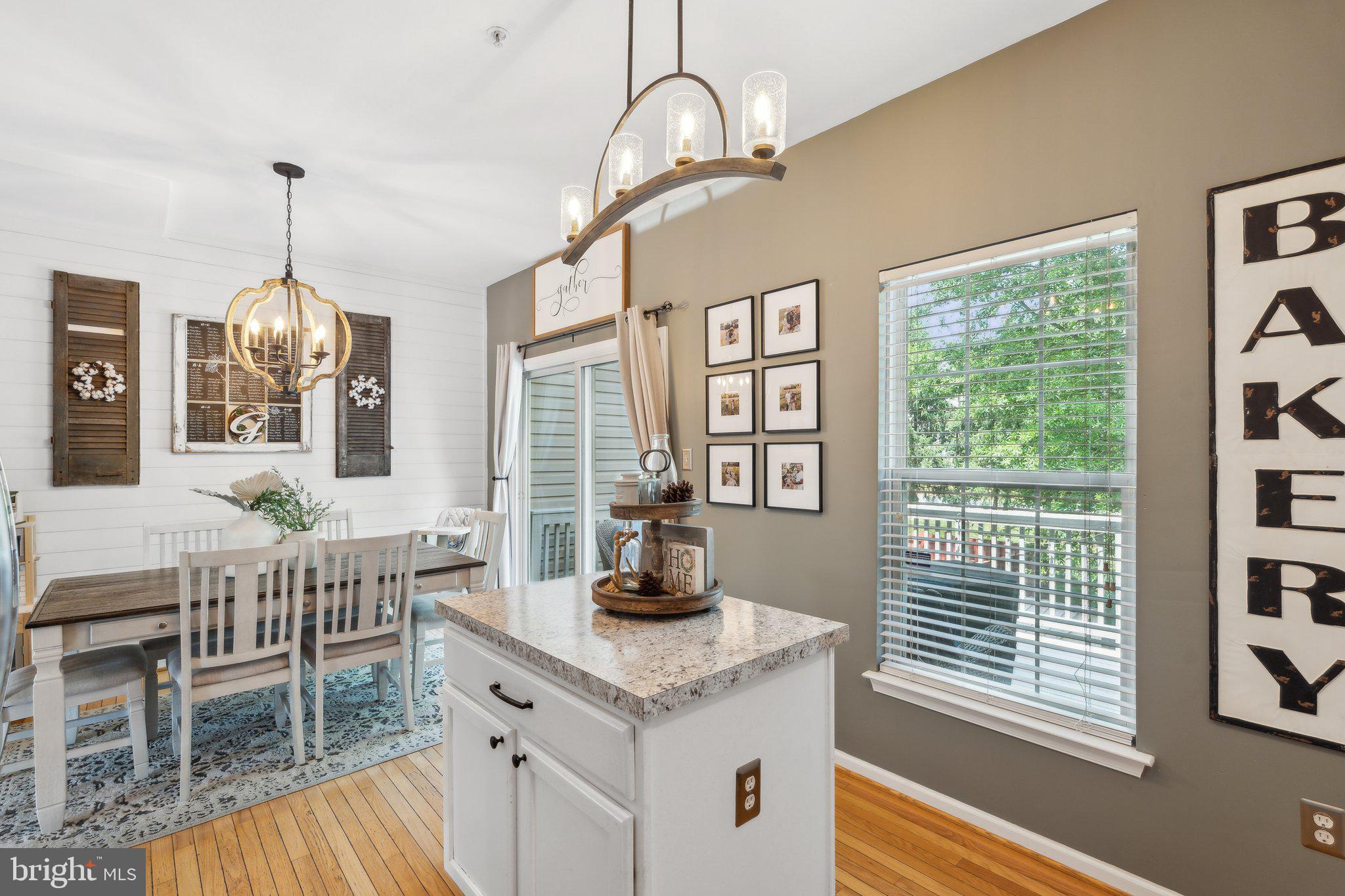 WALNUT RIDGE - Residential