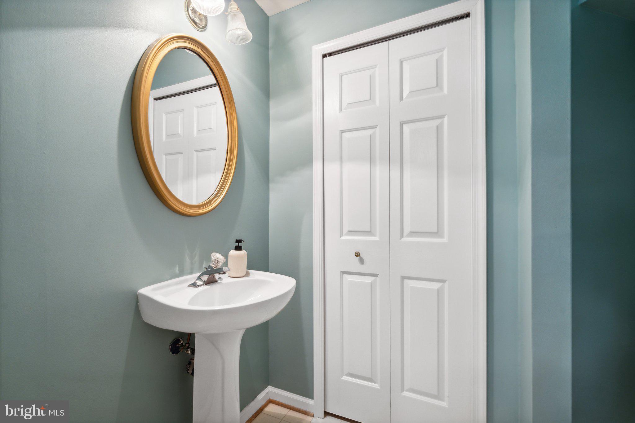 WALNUT RIDGE - Residential