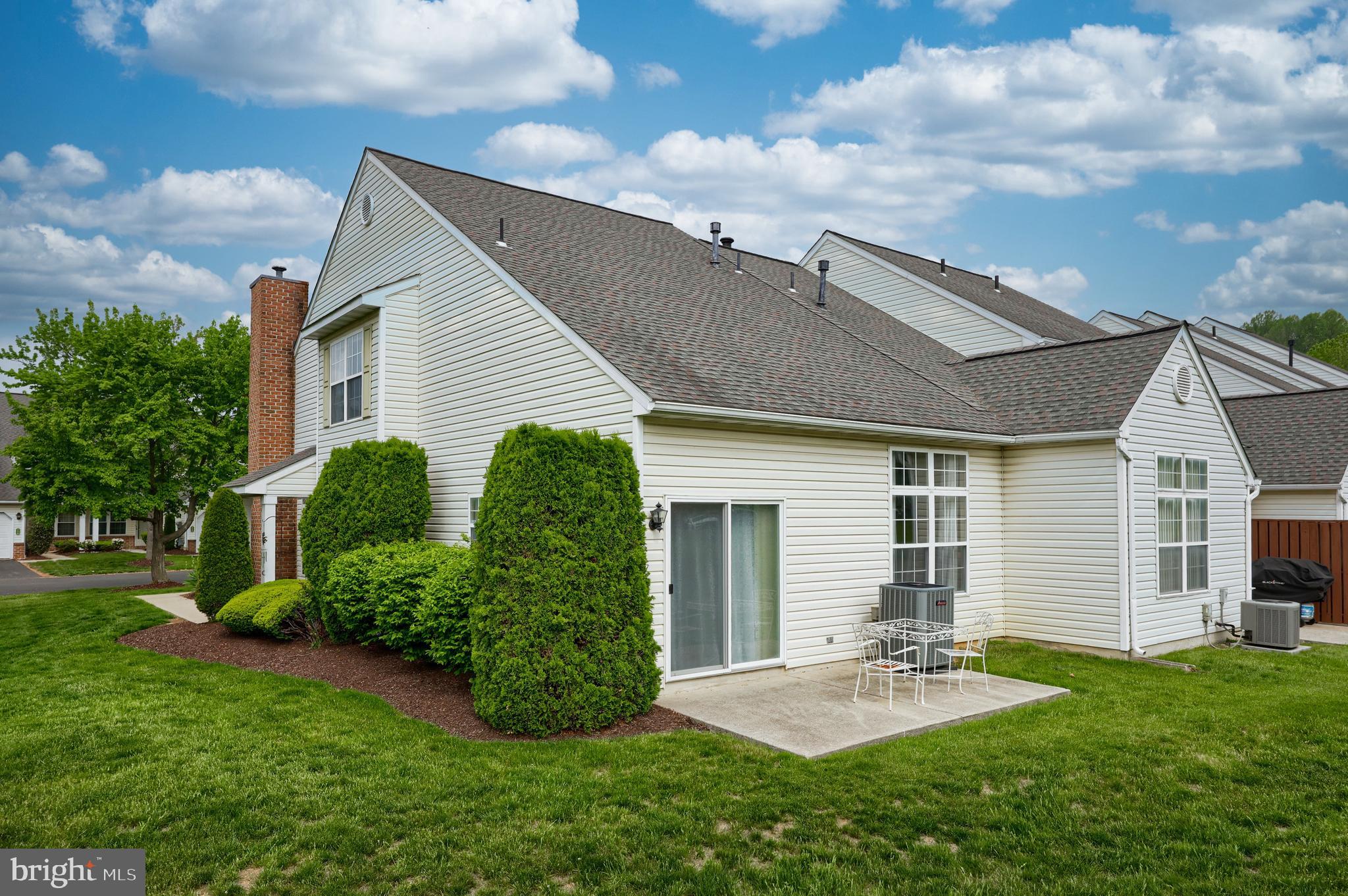 SPRING RIDGE - Residential