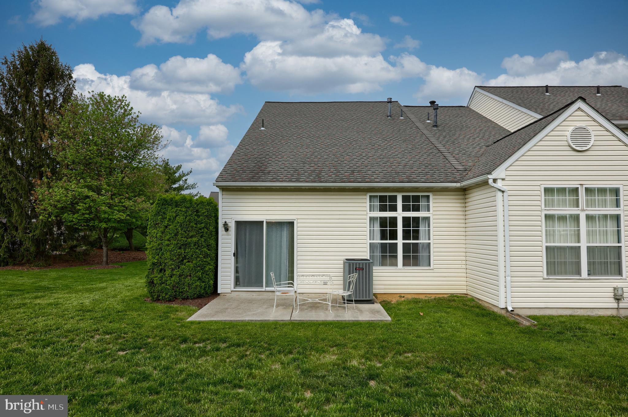 SPRING RIDGE - Residential