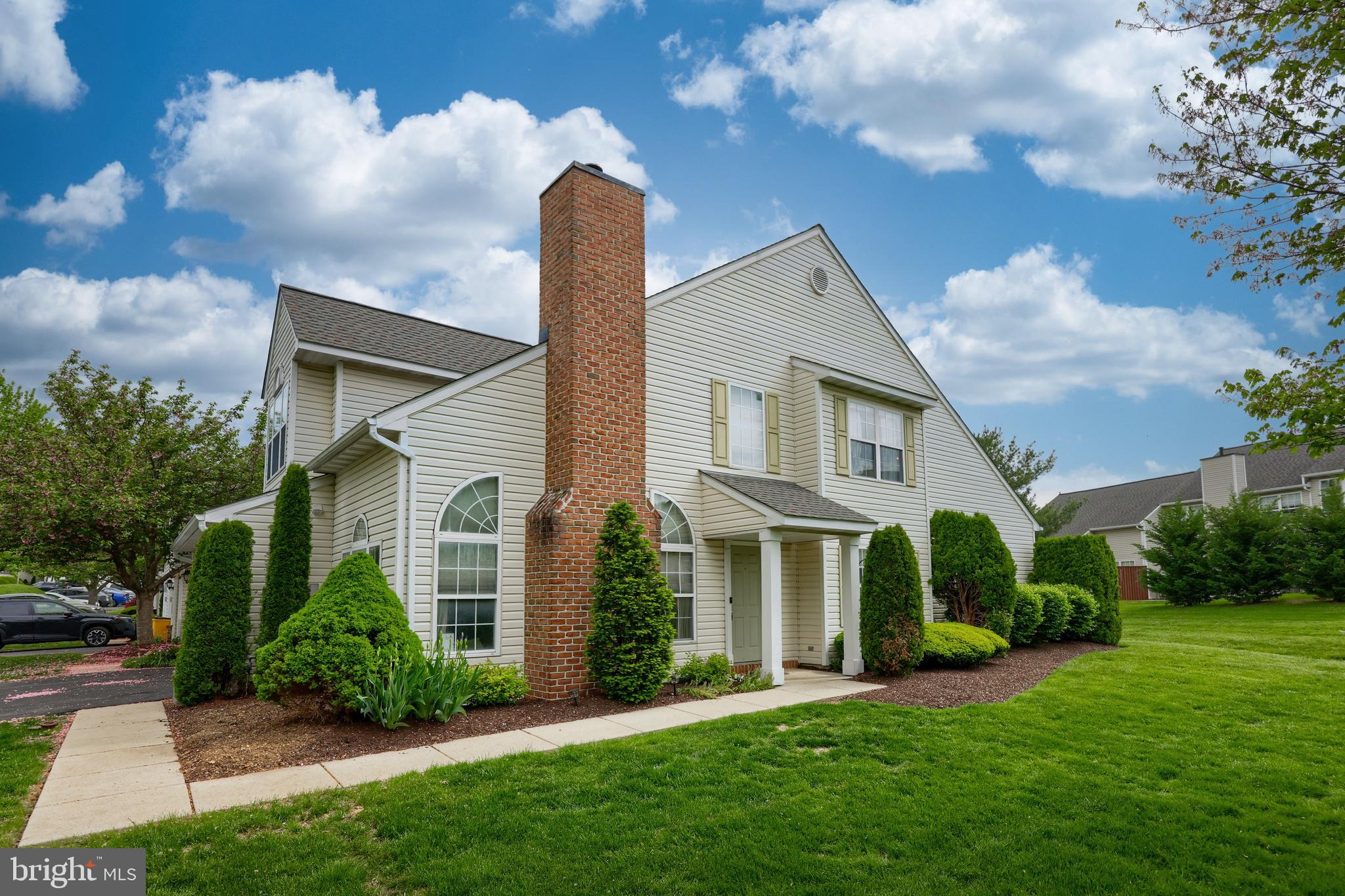 119 HICKORY LANE
