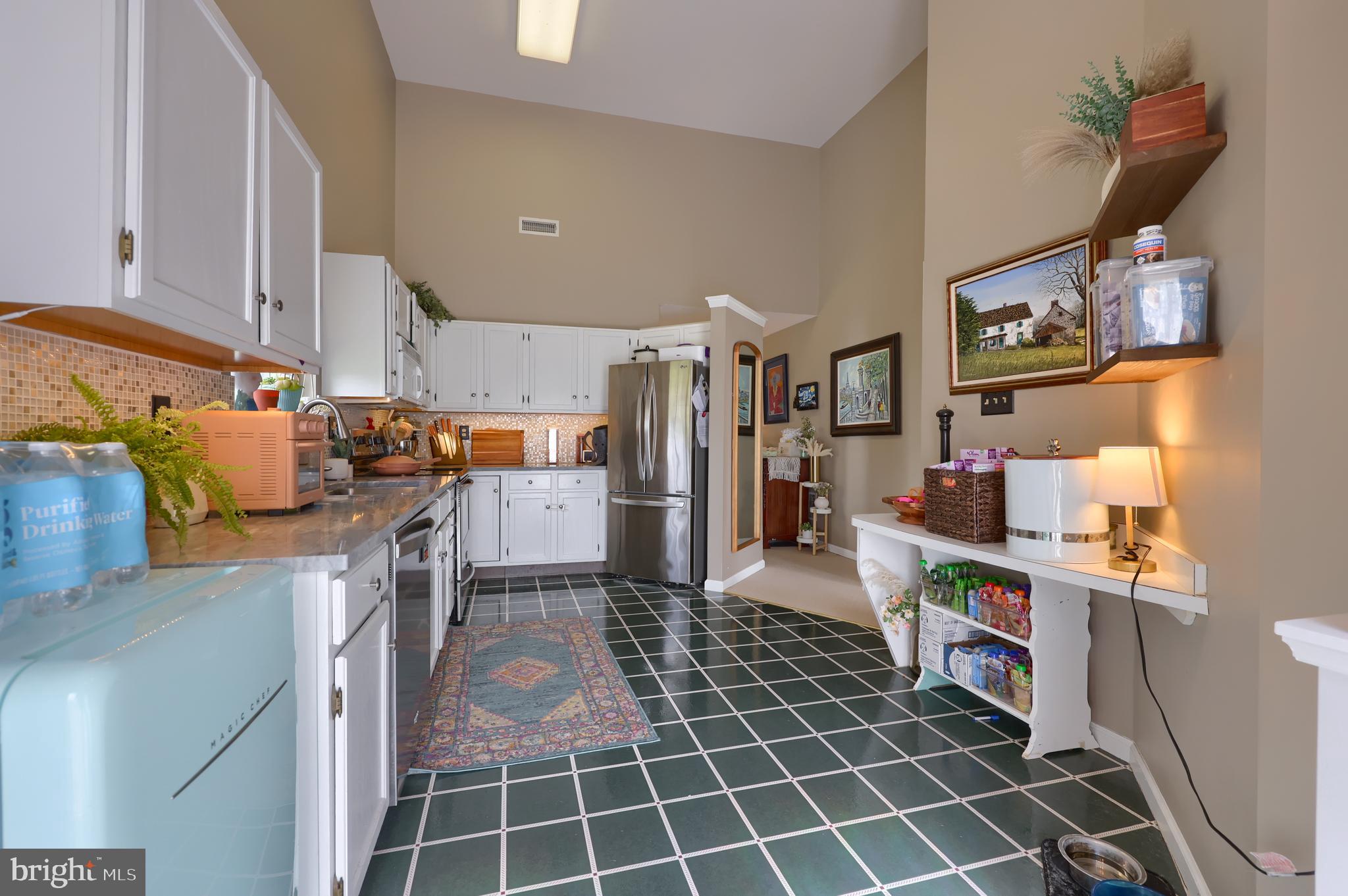 SPRING RIDGE - Residential