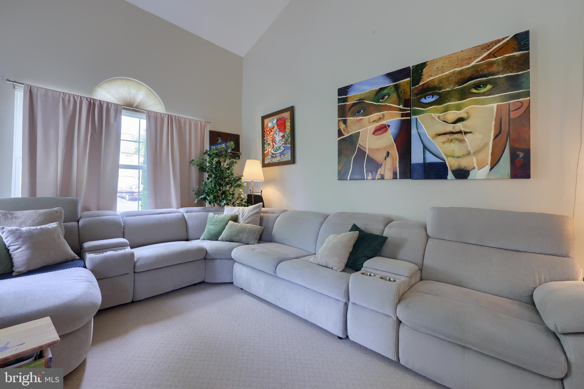 SPRING RIDGE - Residential