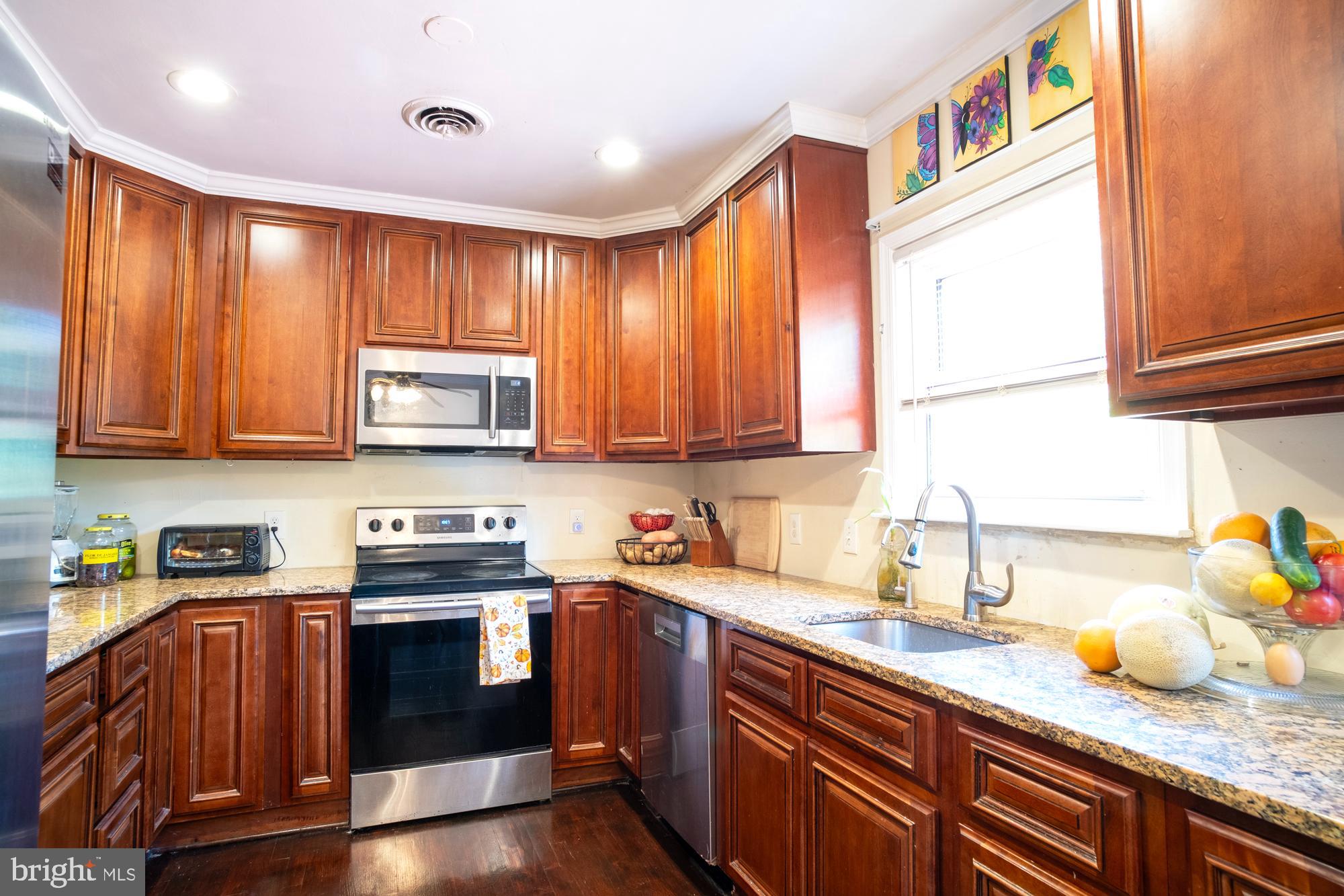 BALTIMORE HIGHLANDS - Residential