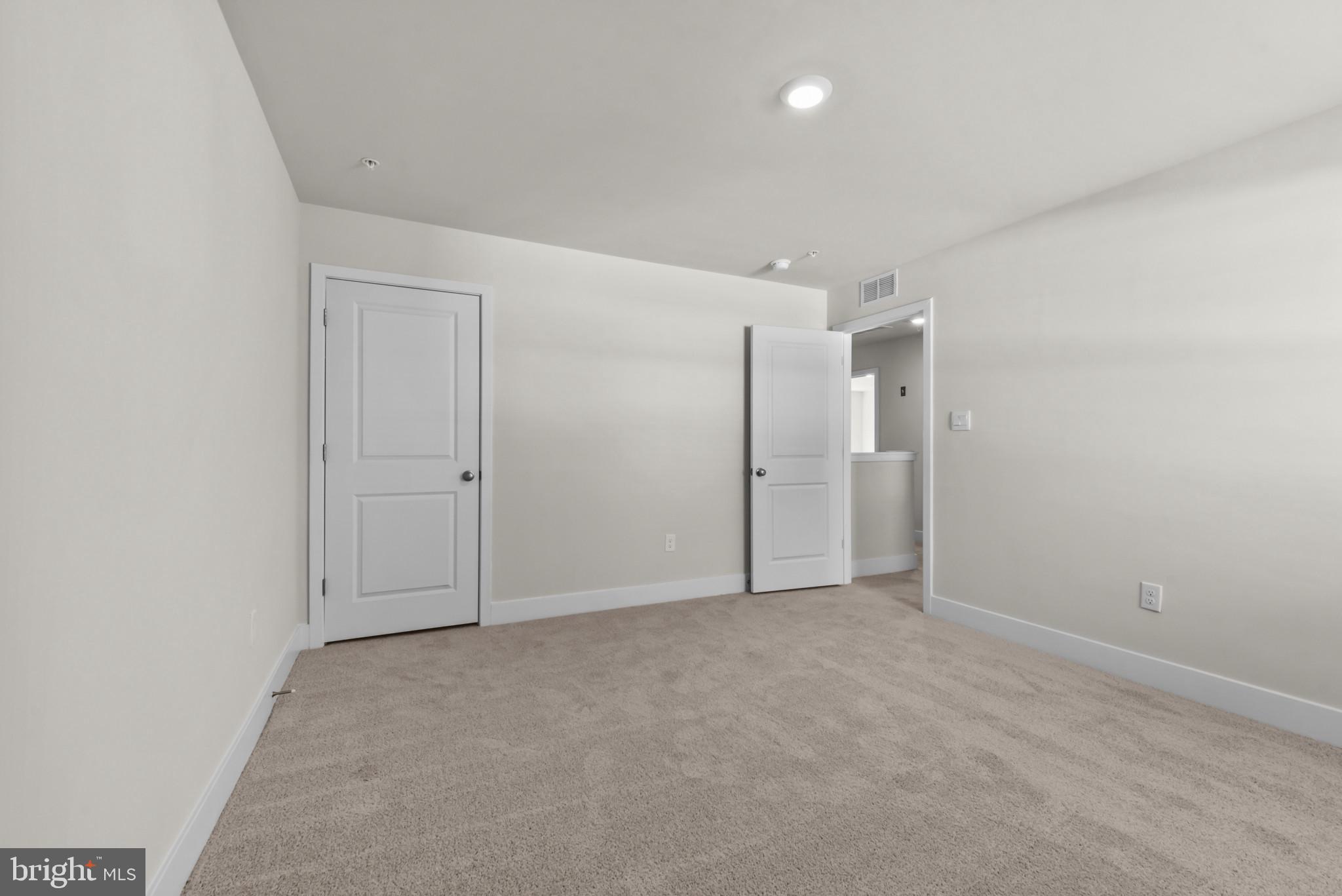 PINEGROVE - Residential