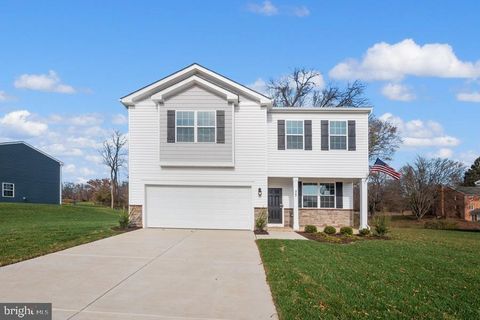 Homes For Sale - 180 Wood Walk Avenue<br/> LA PLATA, MD 20646