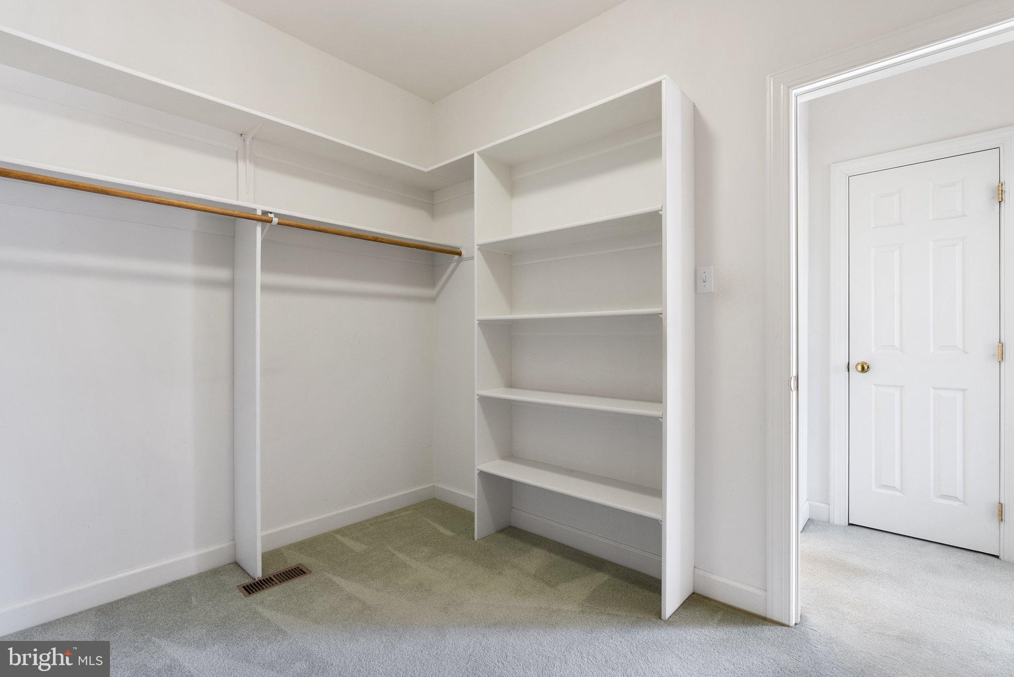 EASTLAND - Residential